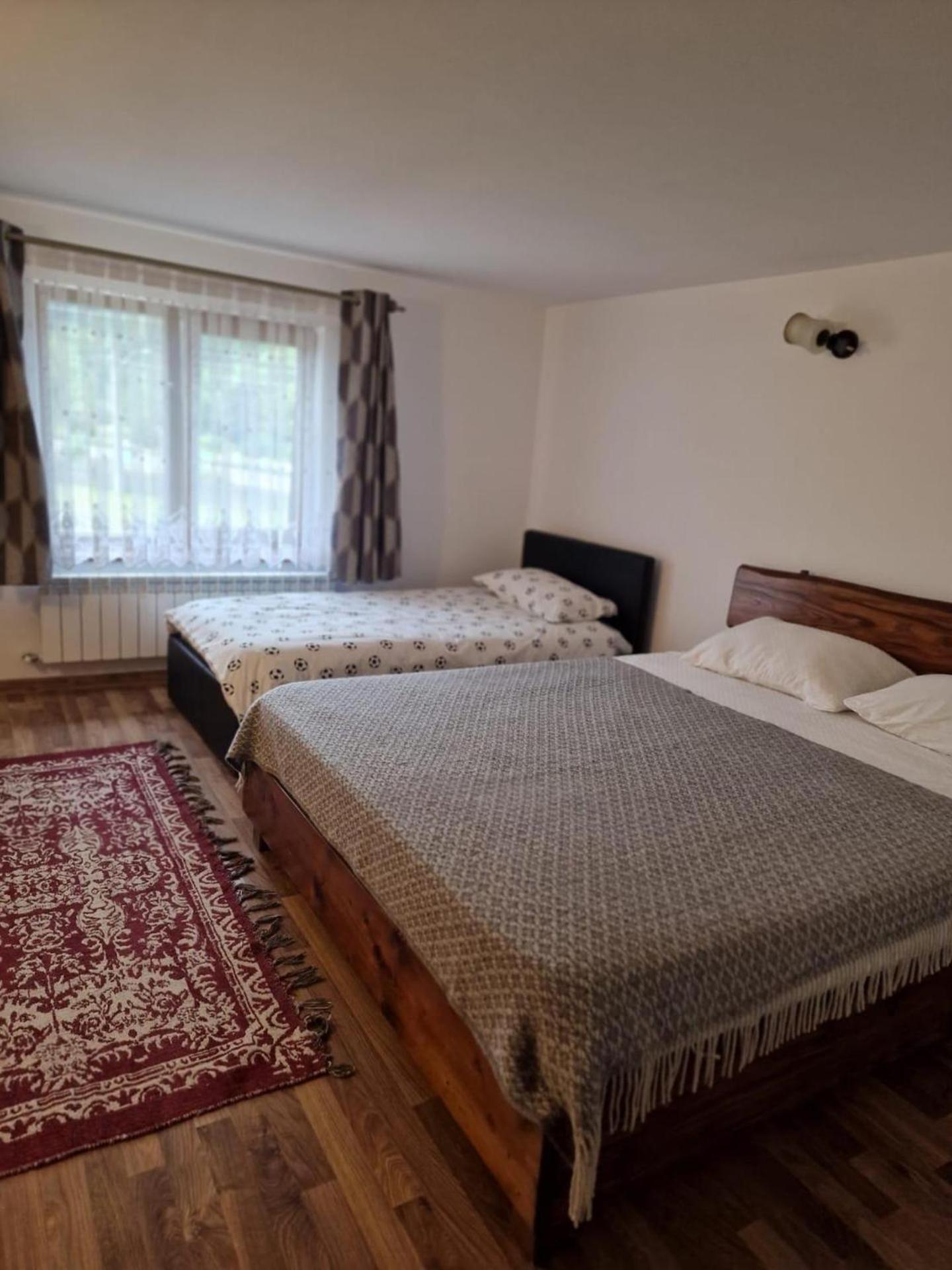 Bucovina-MountainHouse-5Br-Fireplace-HotTub-WiFi view 2