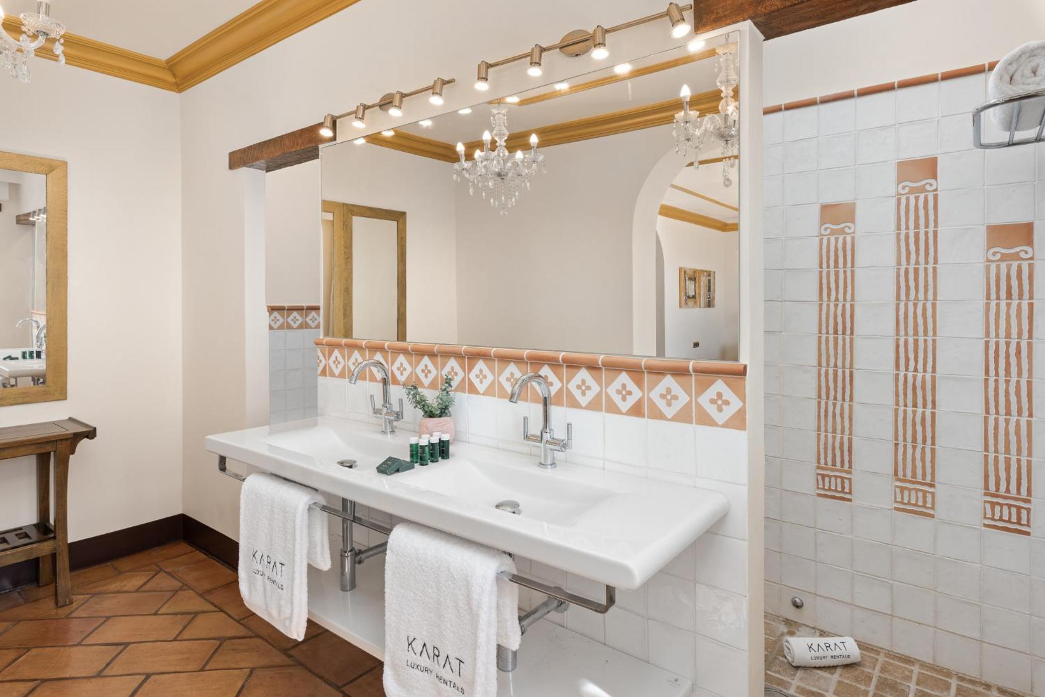 KARAT Villa Toscana