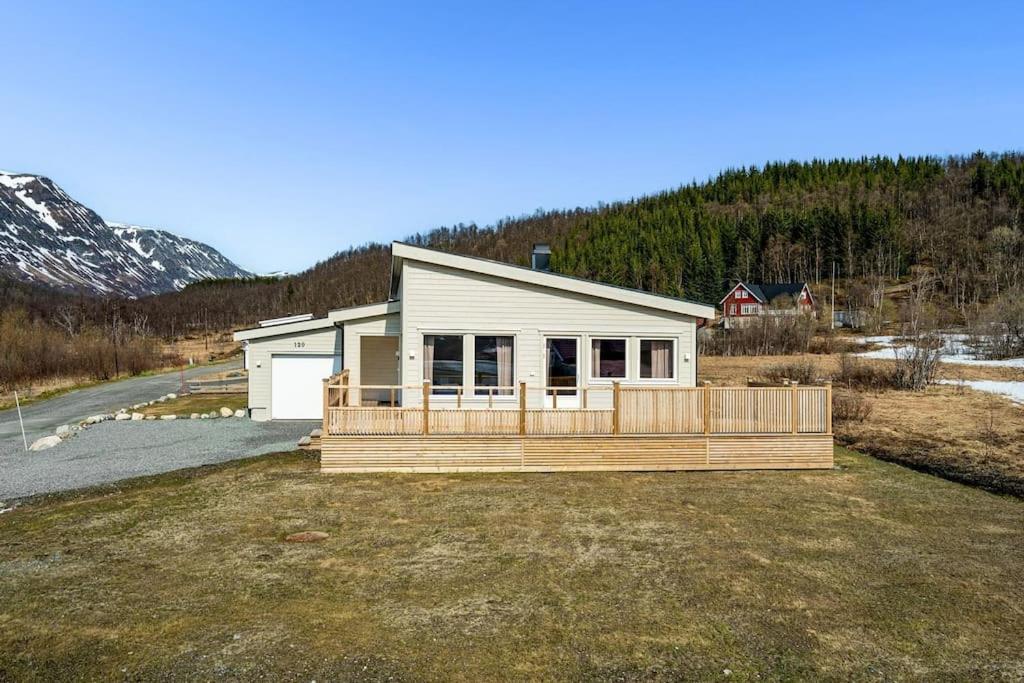 Ramfjord - Luxury House - Northern Lights Hideaway view 4