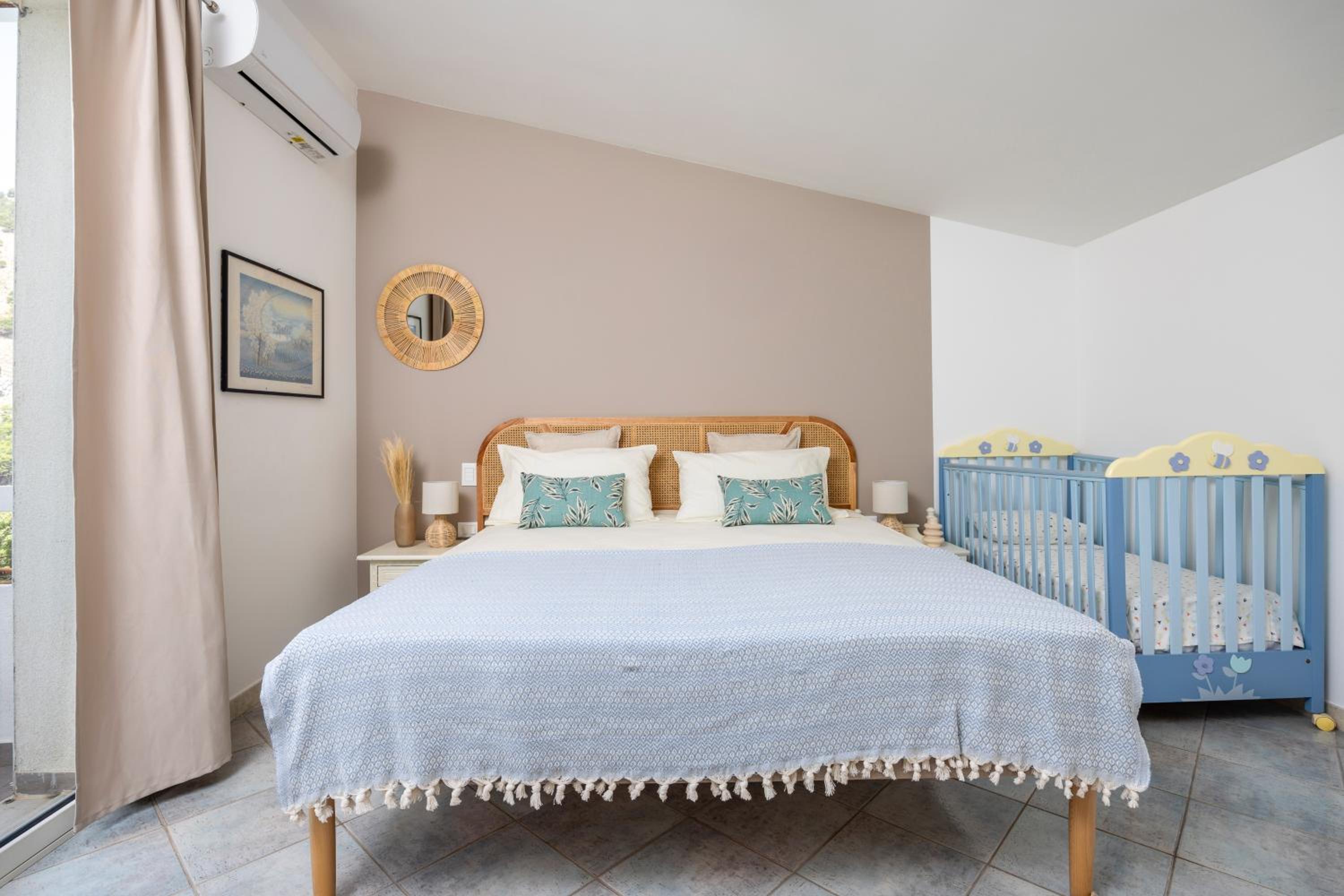 Villa Bonifato vista sulle campagne e sul mare siciliano COZY HOUSE ITALY view 5