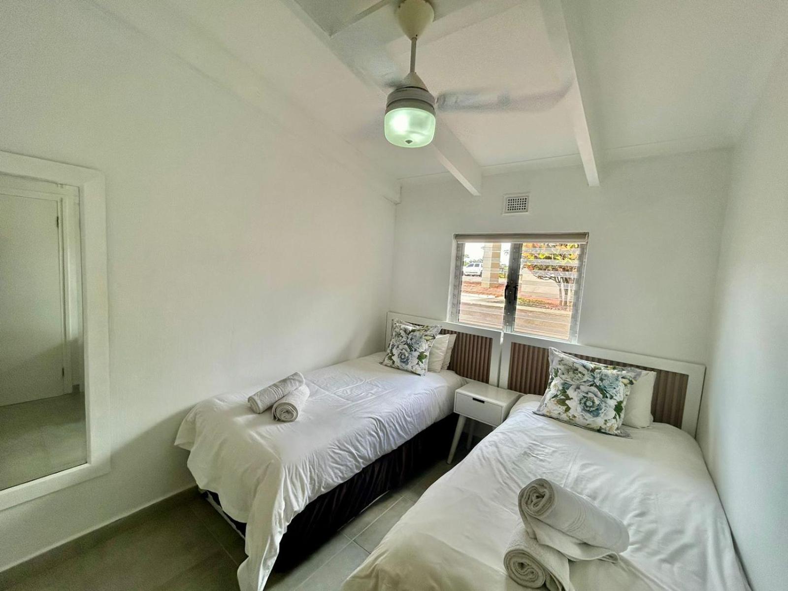Chakas Rock Chalets 8 SEAVIEW - PRIVATE BRAAI - 9 HOLE PUTT-PUTT - TENNIS view 3