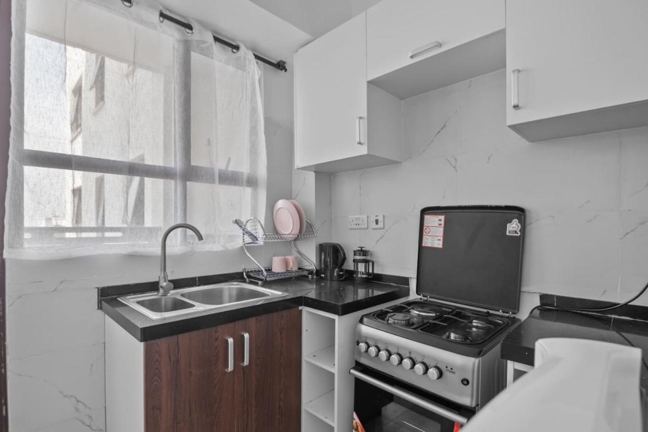 Stylish and Spacious 1Bedroom Apartment with King Bed in Prime Location