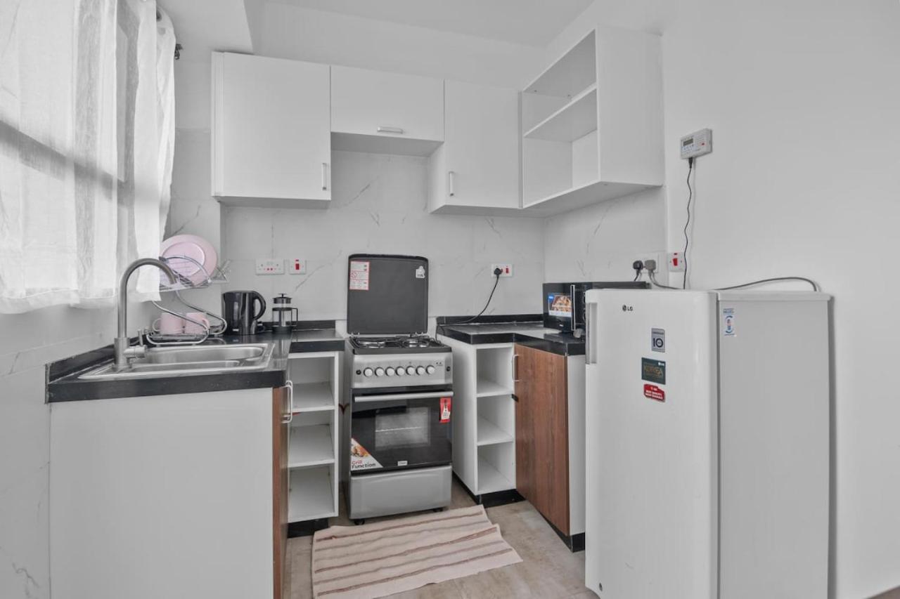 Stylish and Spacious 1Bedroom Apartment with King Bed in Prime Location