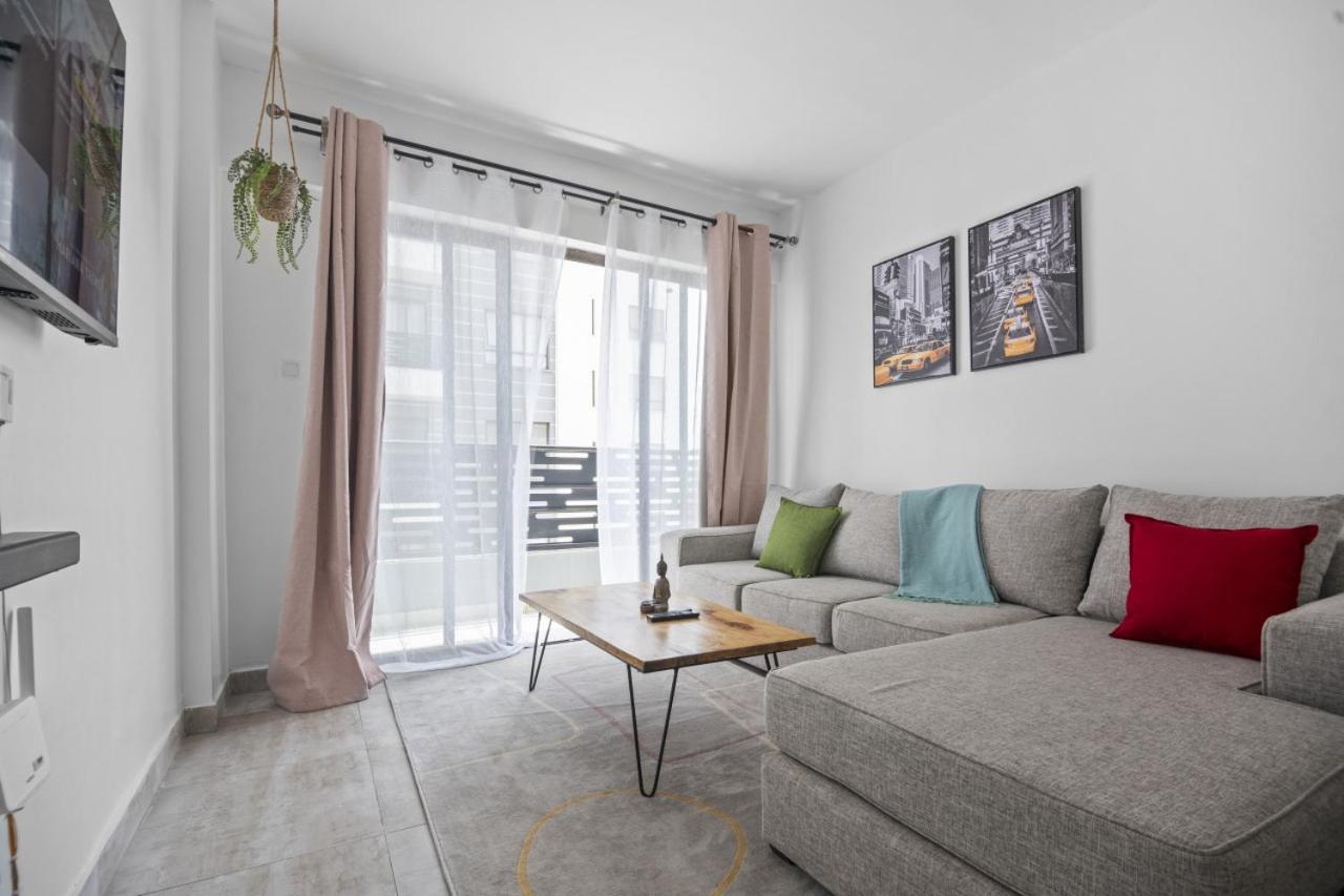 Stylish and Spacious 1Bedroom Apartment with King Bed in Prime Location