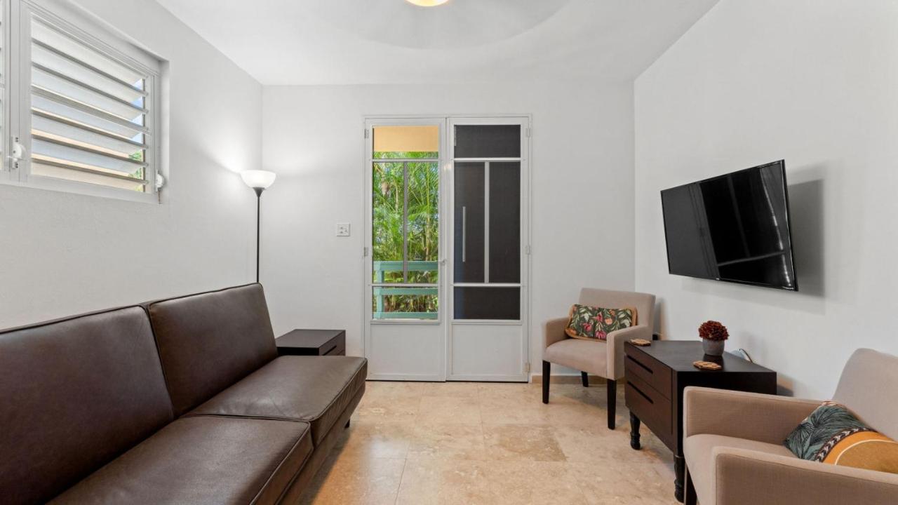 Casita 4 at Ceiba Tree Inn. Tranquility with Garden Views and Pergola with Ocean Overlook view 2