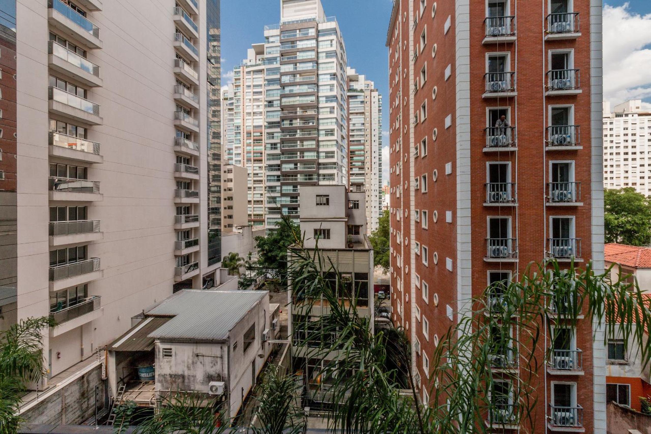 Belint Bela Cintra: 5 minutes from Paulista with rooftop pool