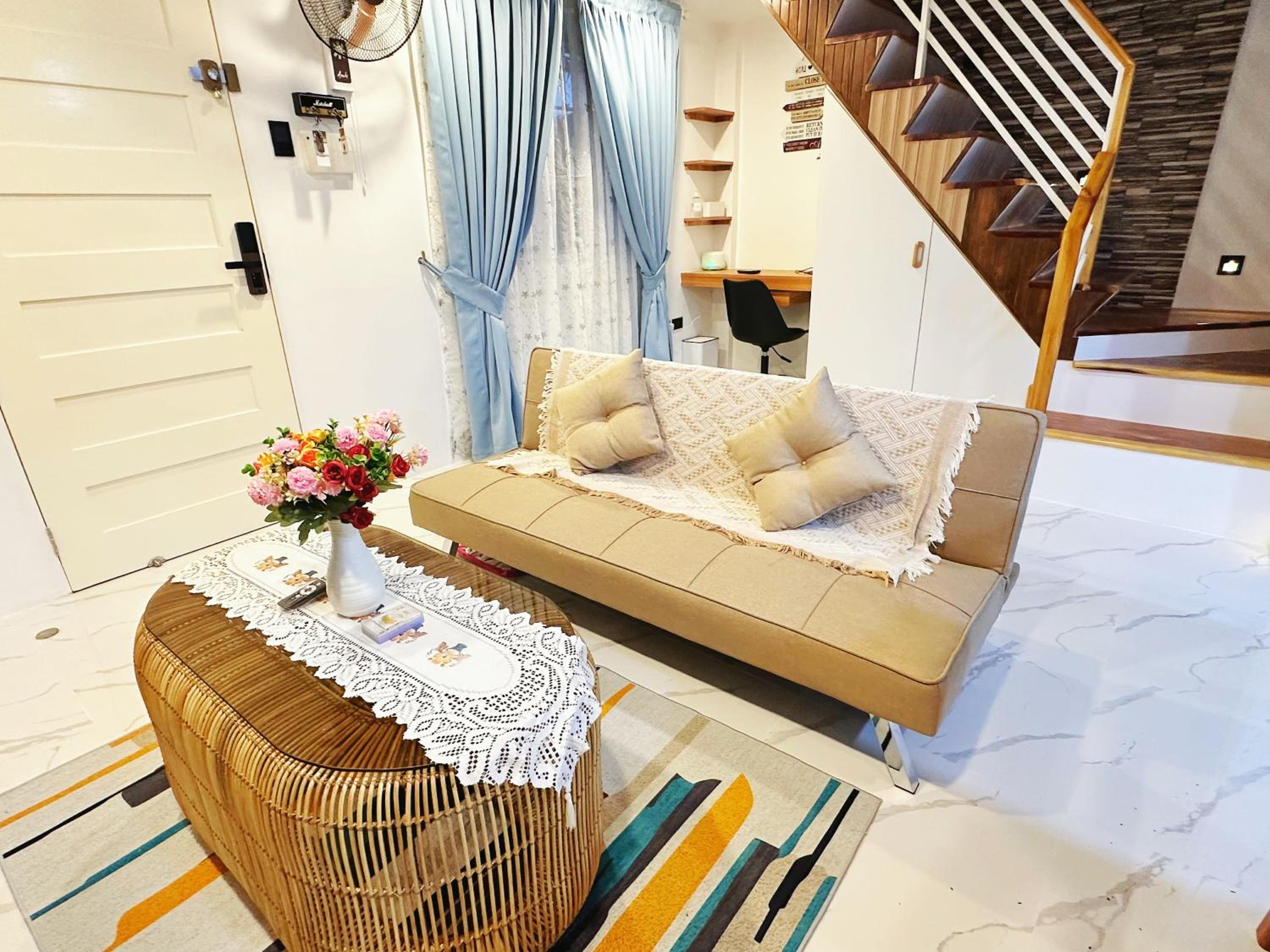The PaSeafic Apartelle
