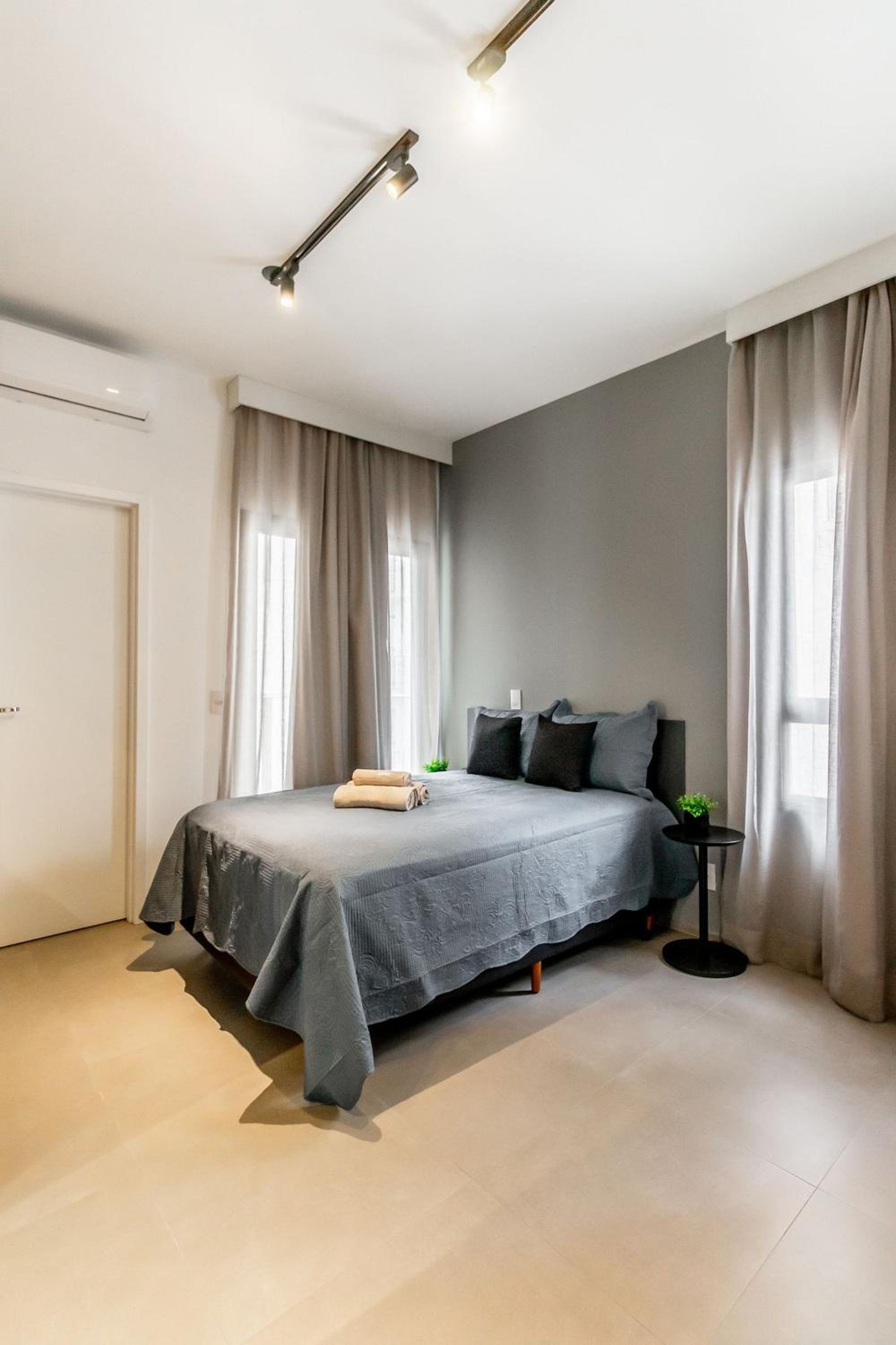 Belint Bela Cintra: 5 minutes from Paulista with rooftop pool