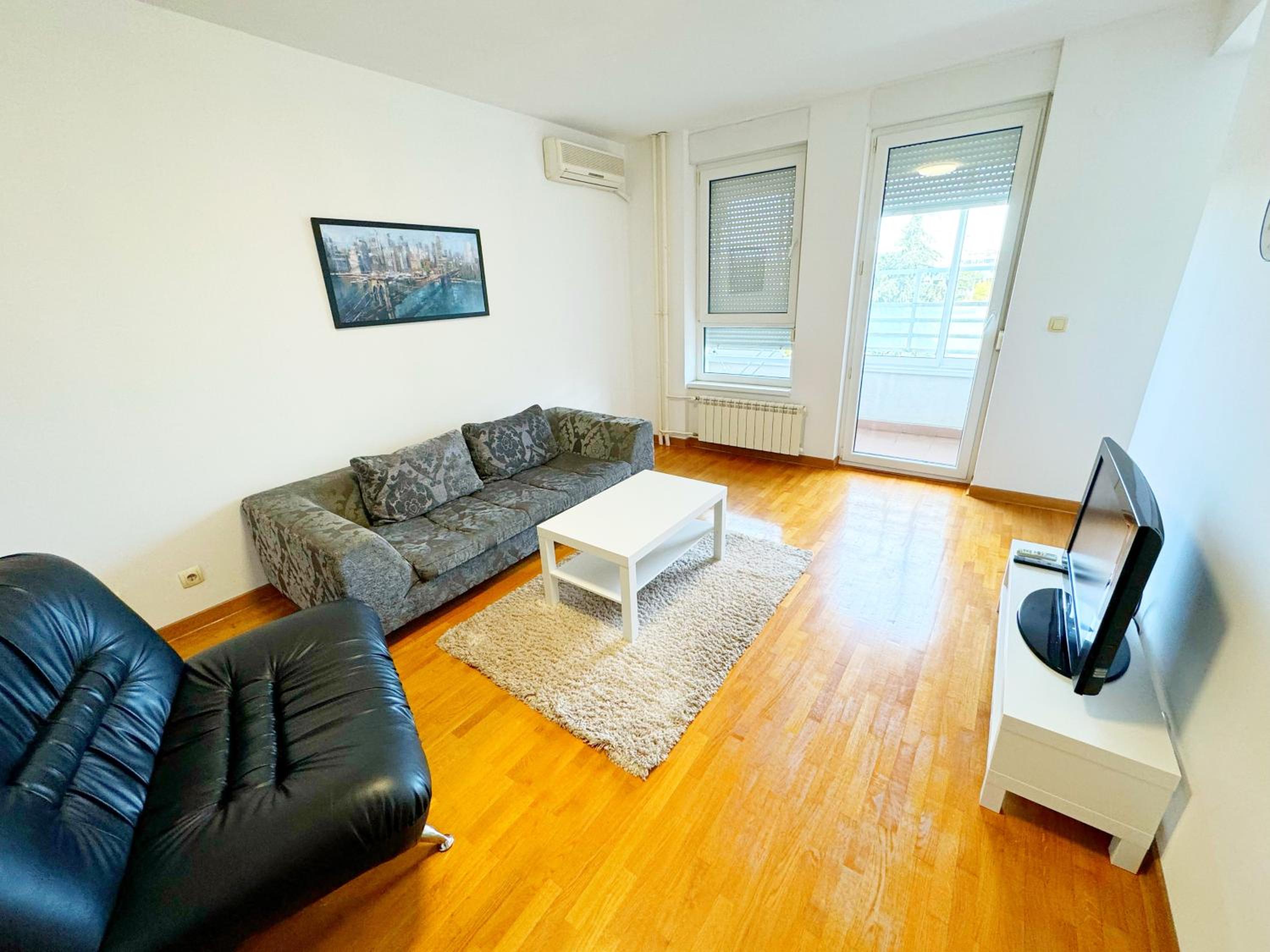 Apartment B5 - main view