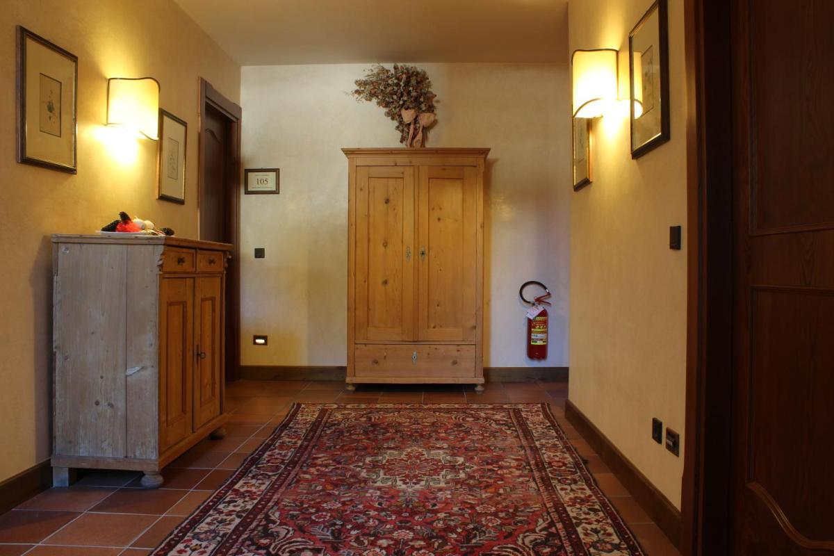 hotel reception