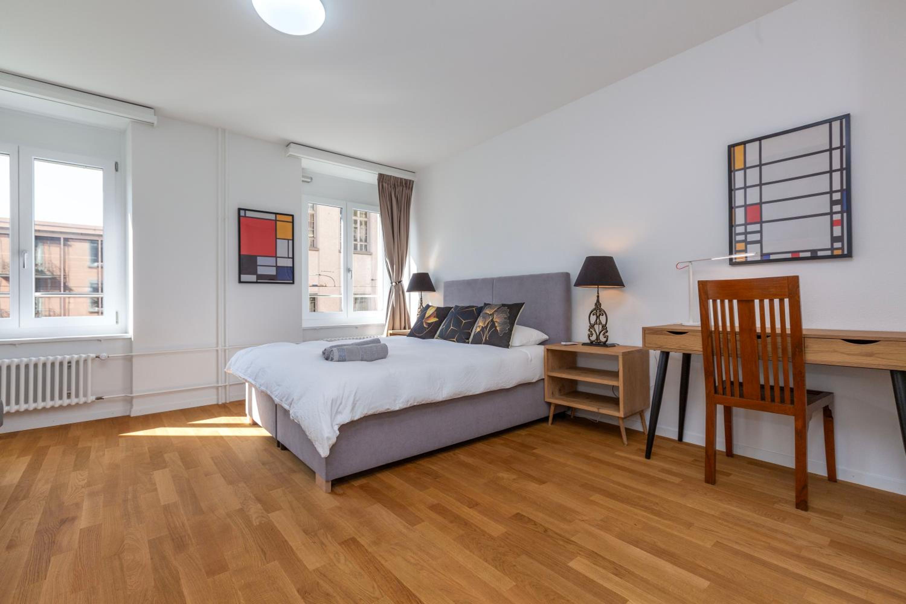 KAYA Zurich Apartment 2B - Downtown 2BR Deluxe Apt