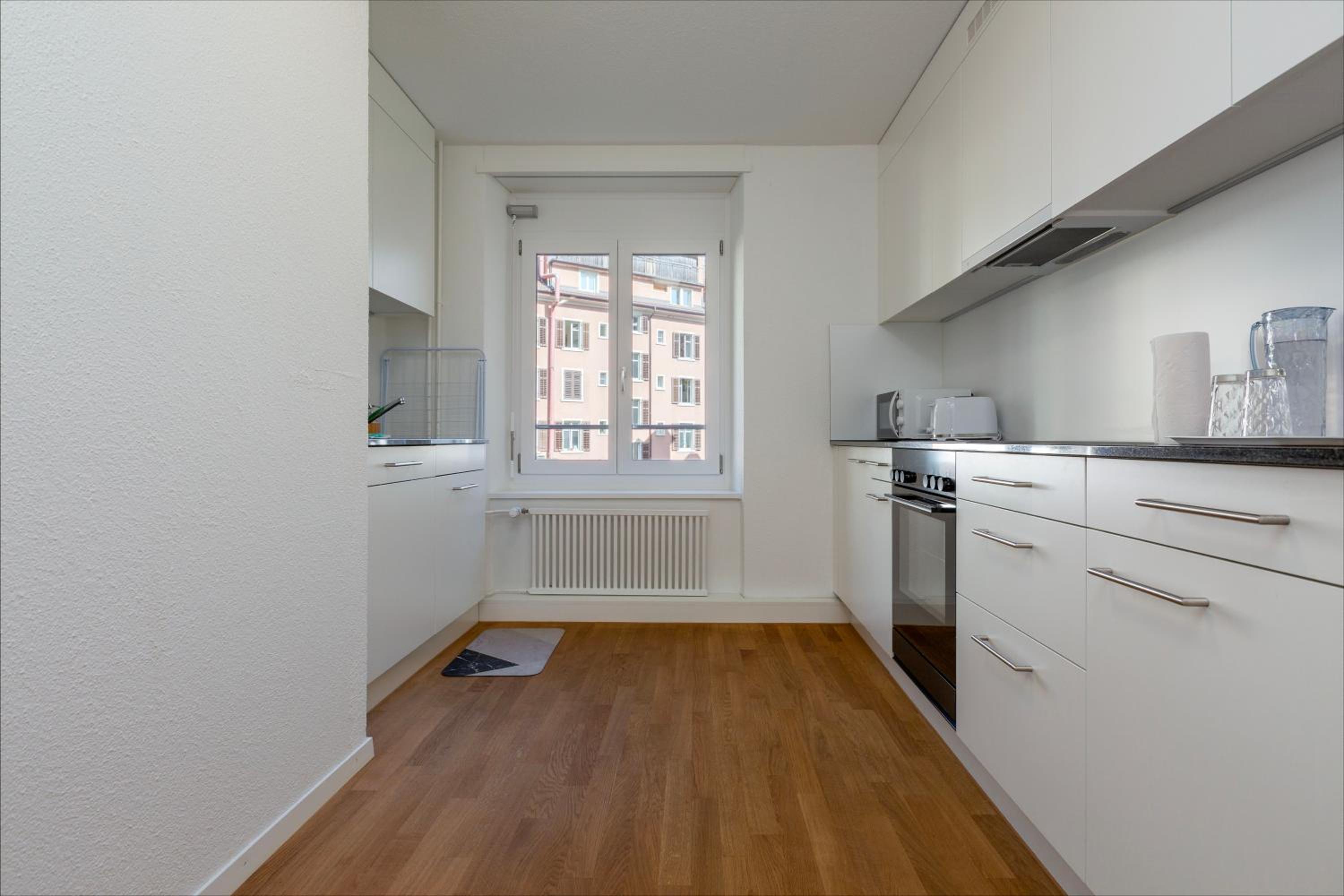 KAYA Zurich Apartment 2B - Downtown 2BR Deluxe Apt