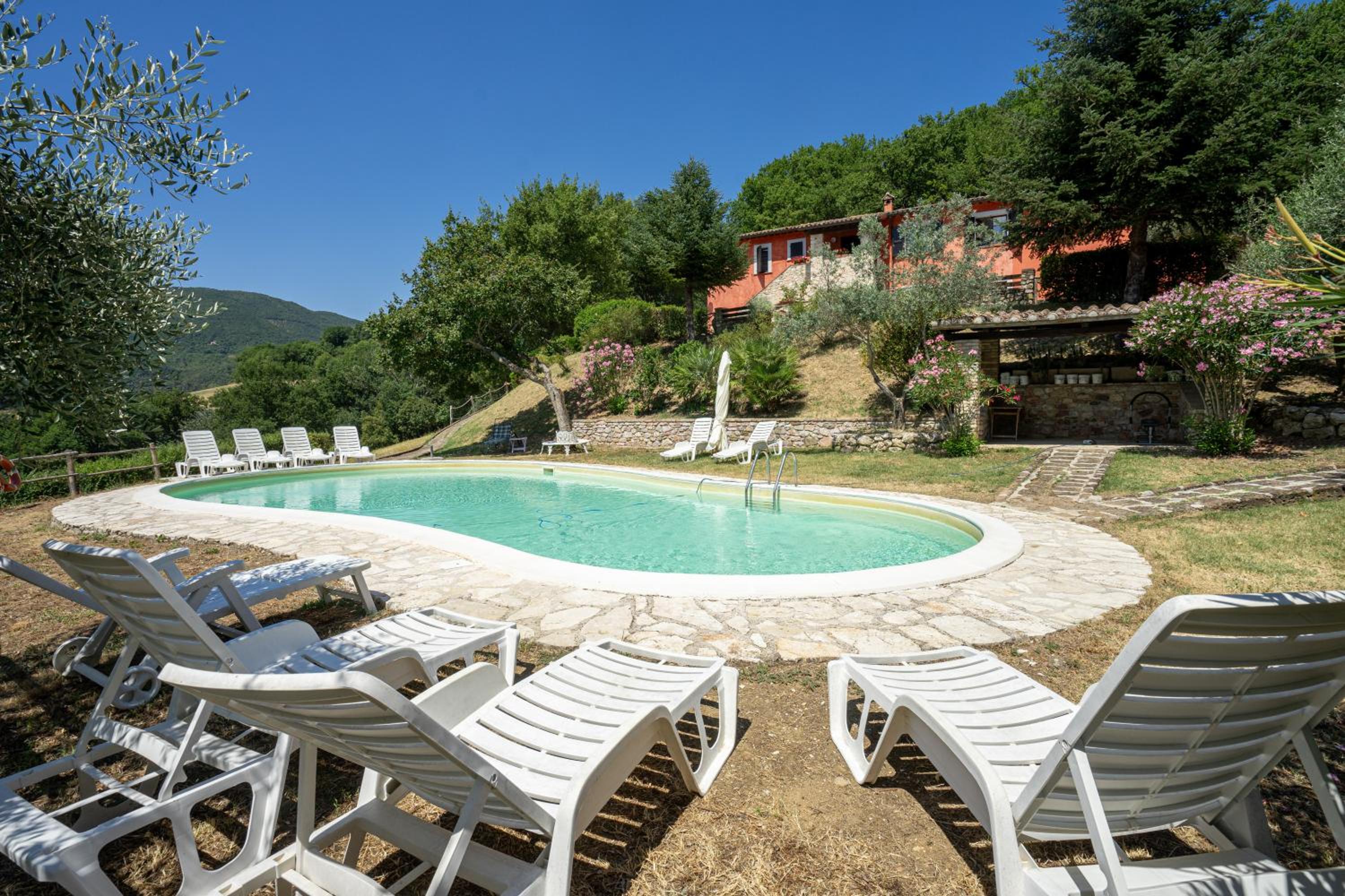 Casale Rosso - Castel San Felice view 2