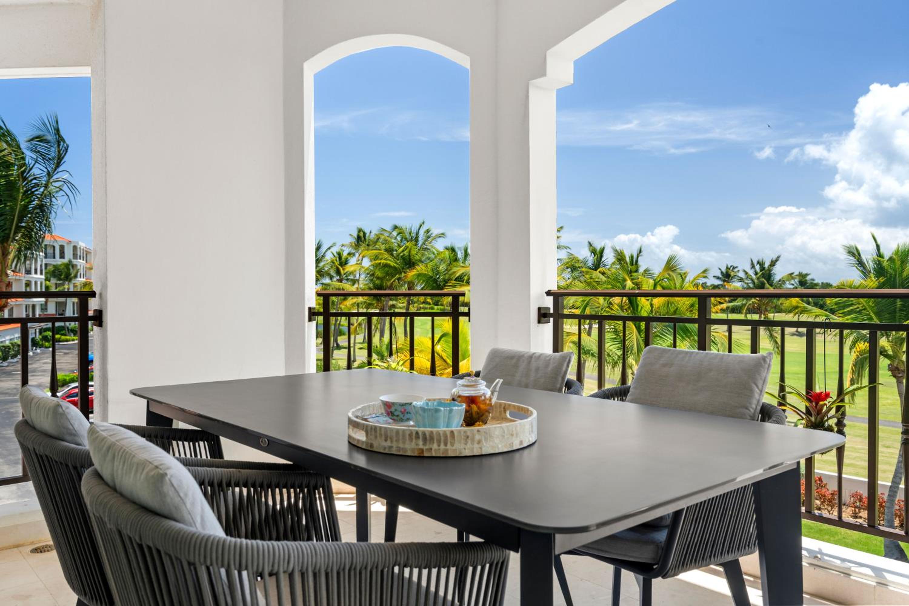 Grand Reserve by Otium view 3