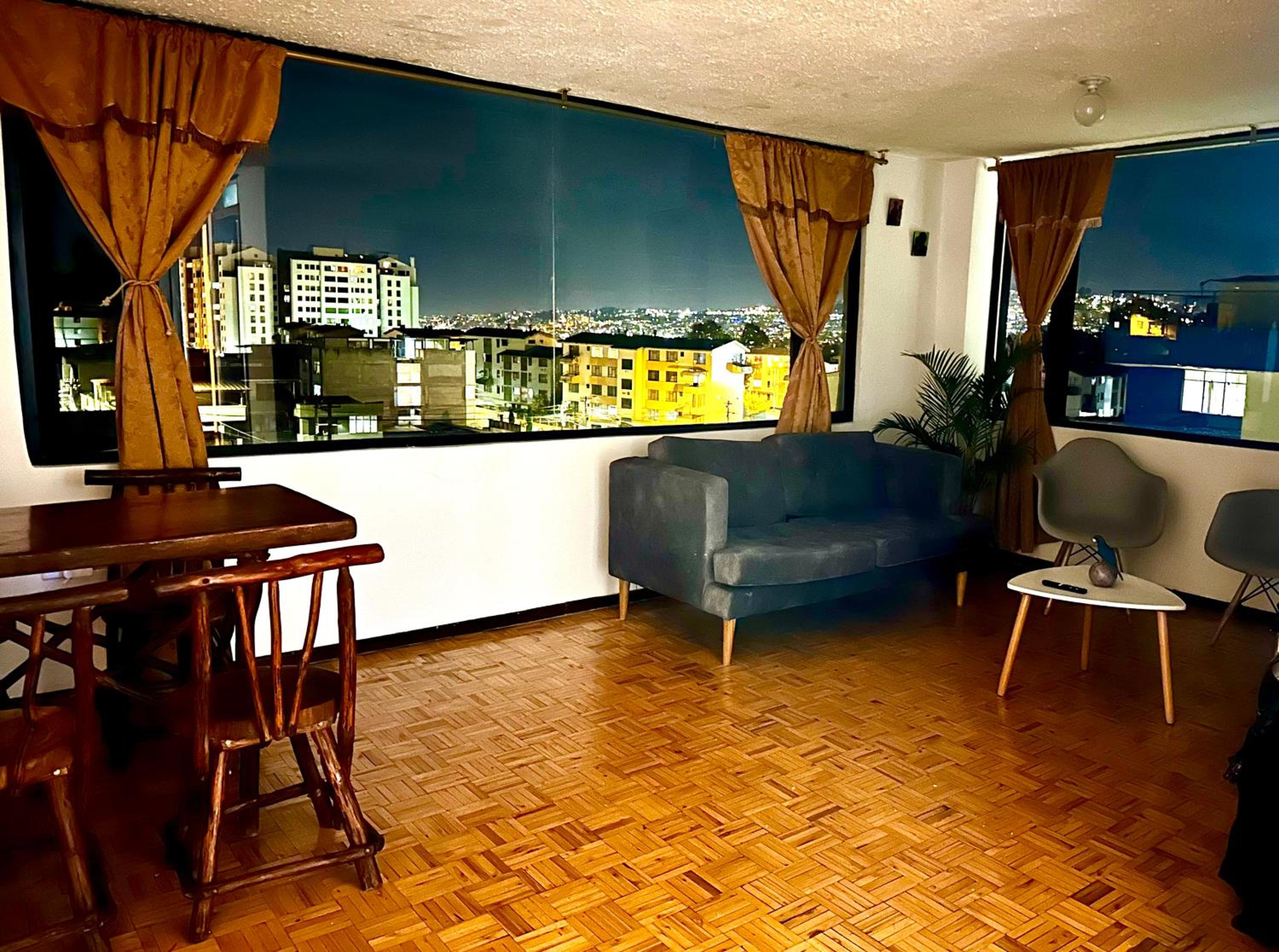 Departamento vista espectacular Norte-centro Quito
