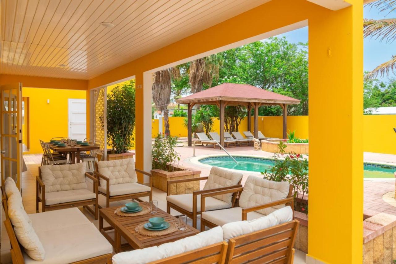 Casa Amarilla 9 mins from the beach