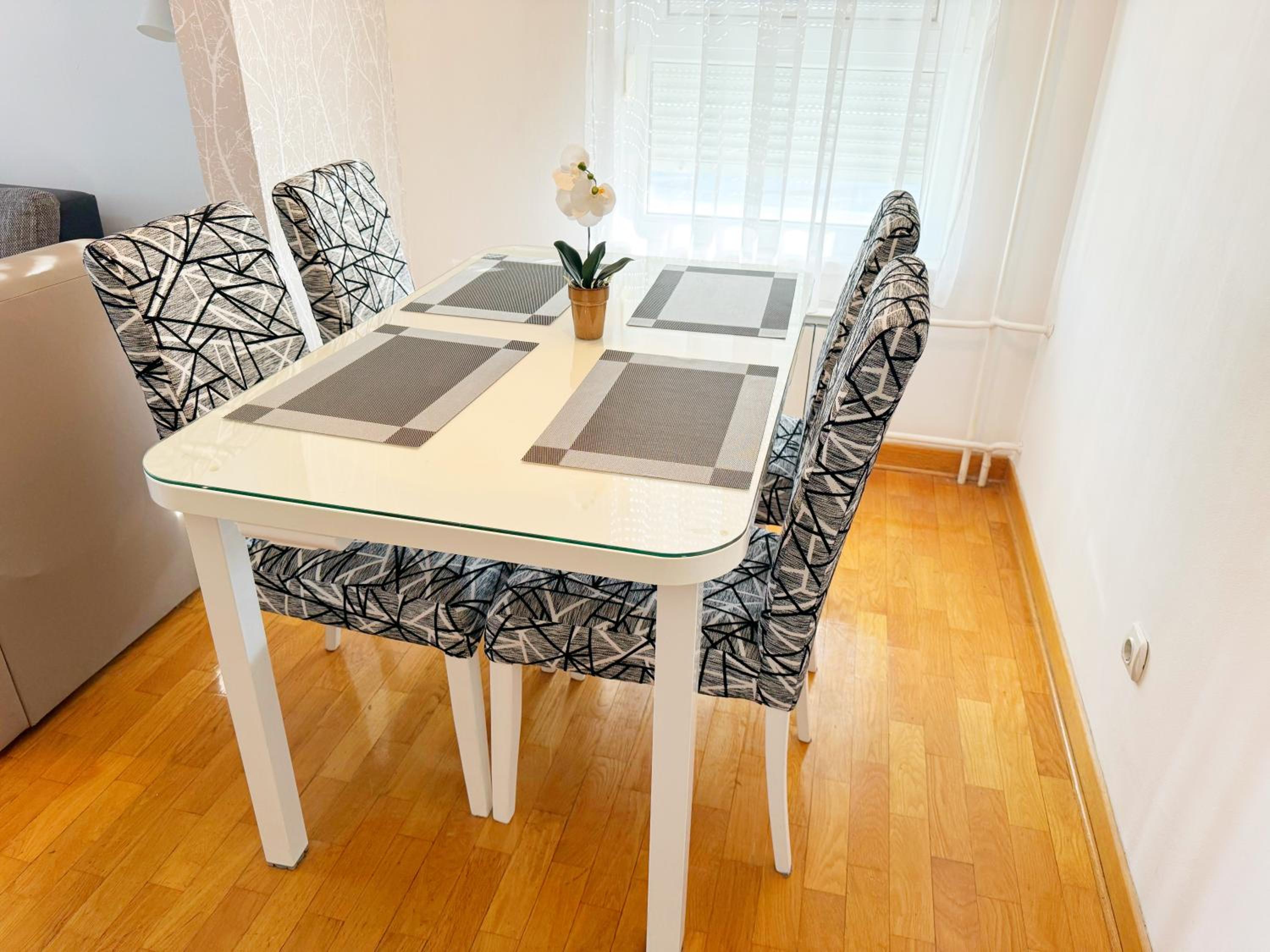 Apartment B3 view 4