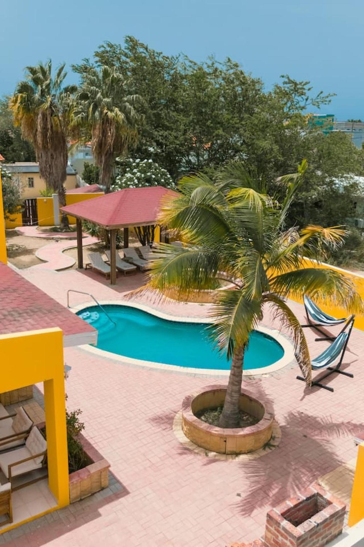 Casa Amarilla 9 mins from the beach