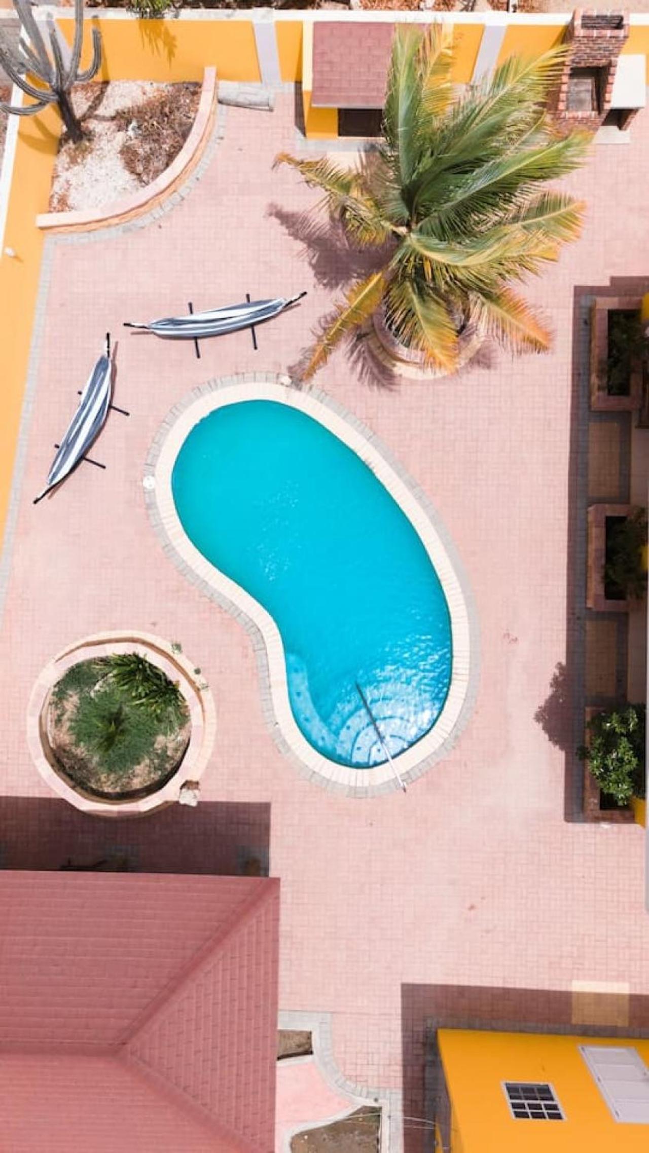 Casa Amarilla 9 mins from the beach