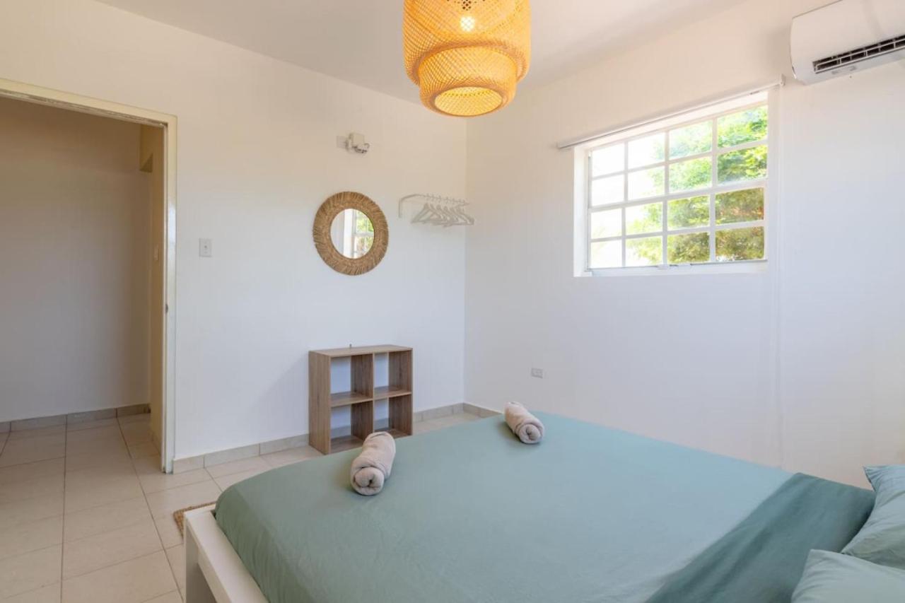 Casa Amarilla 9 mins from the beach