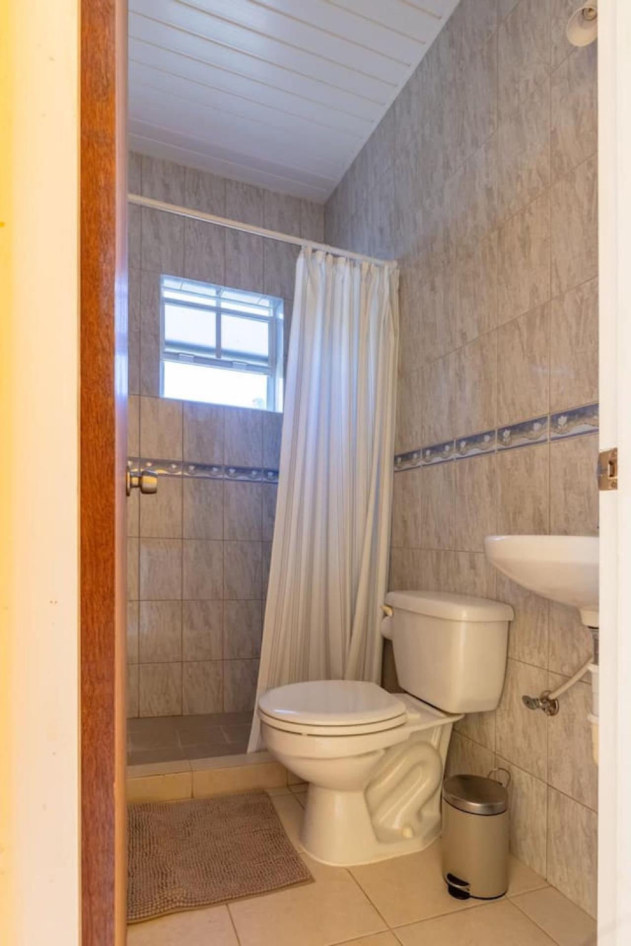 Casa Amarilla 9 mins from the beach