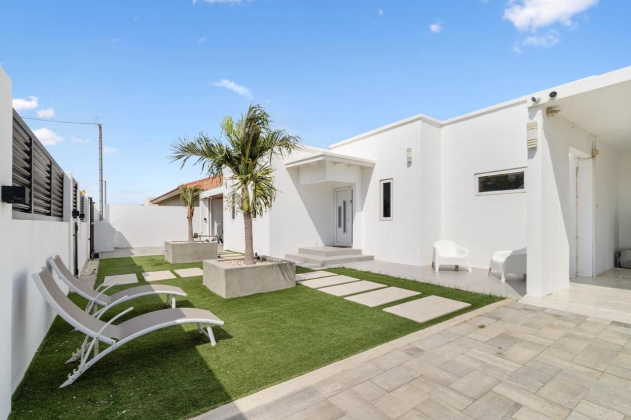 Villa Charly Large Villa with Pool in Noord