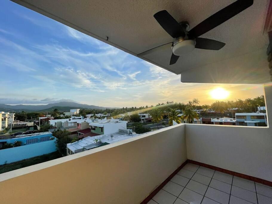 Lovely 2 bedroom condo 2min walking to the beach