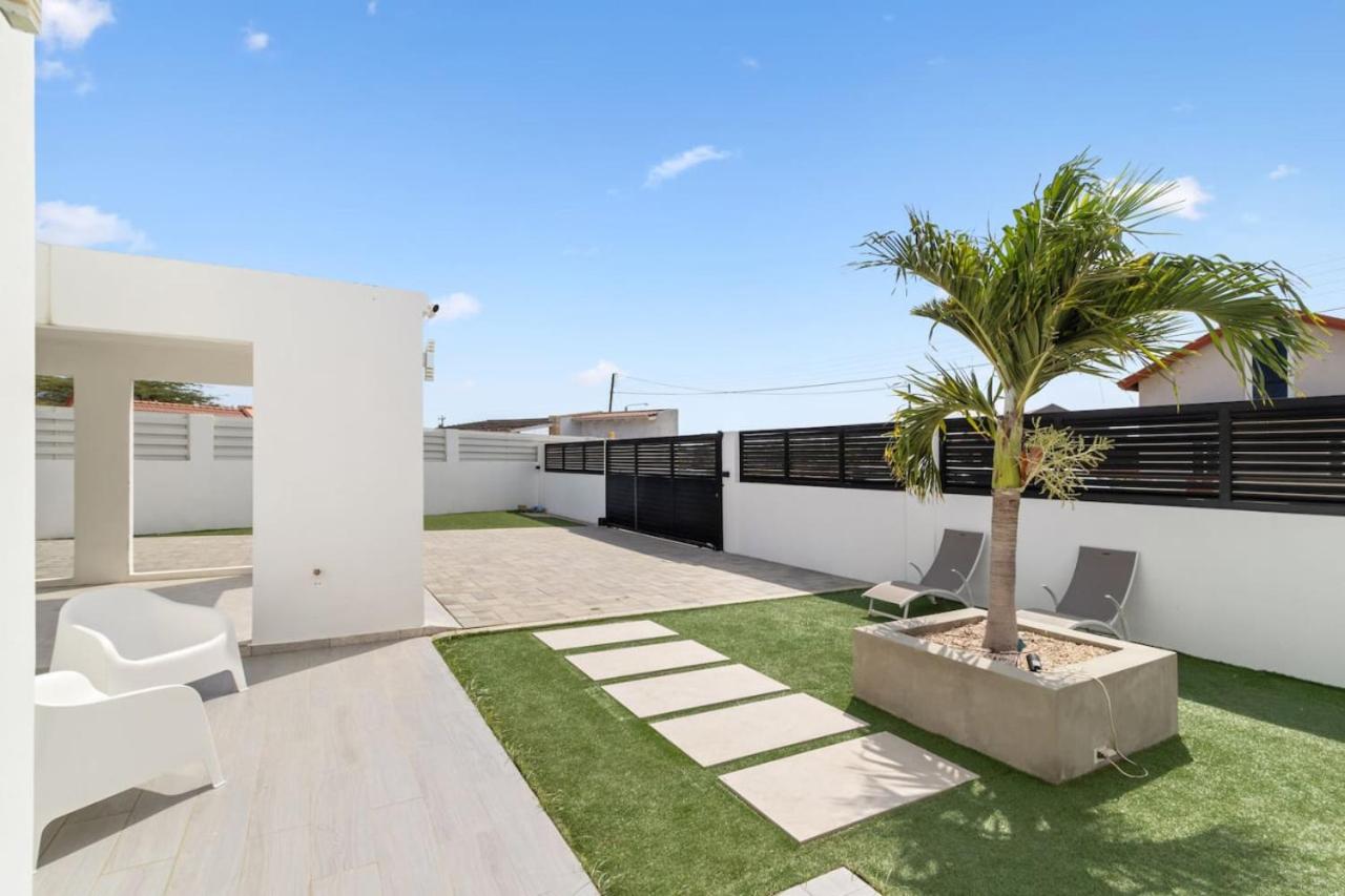 Villa Charly Large Villa with Pool in Noord
