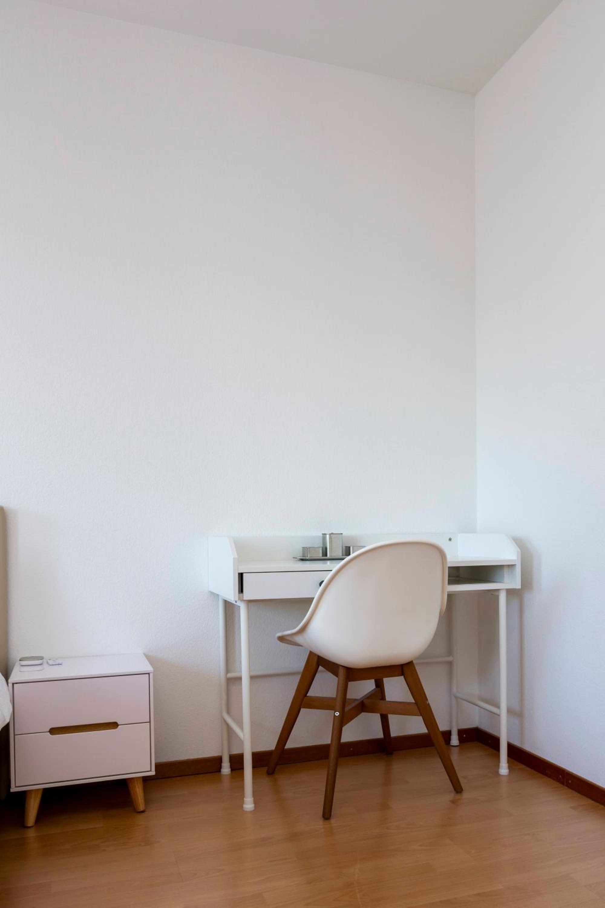 KAYA Zurich Apartment 4B - Downtown 2BR Deluxe Apt