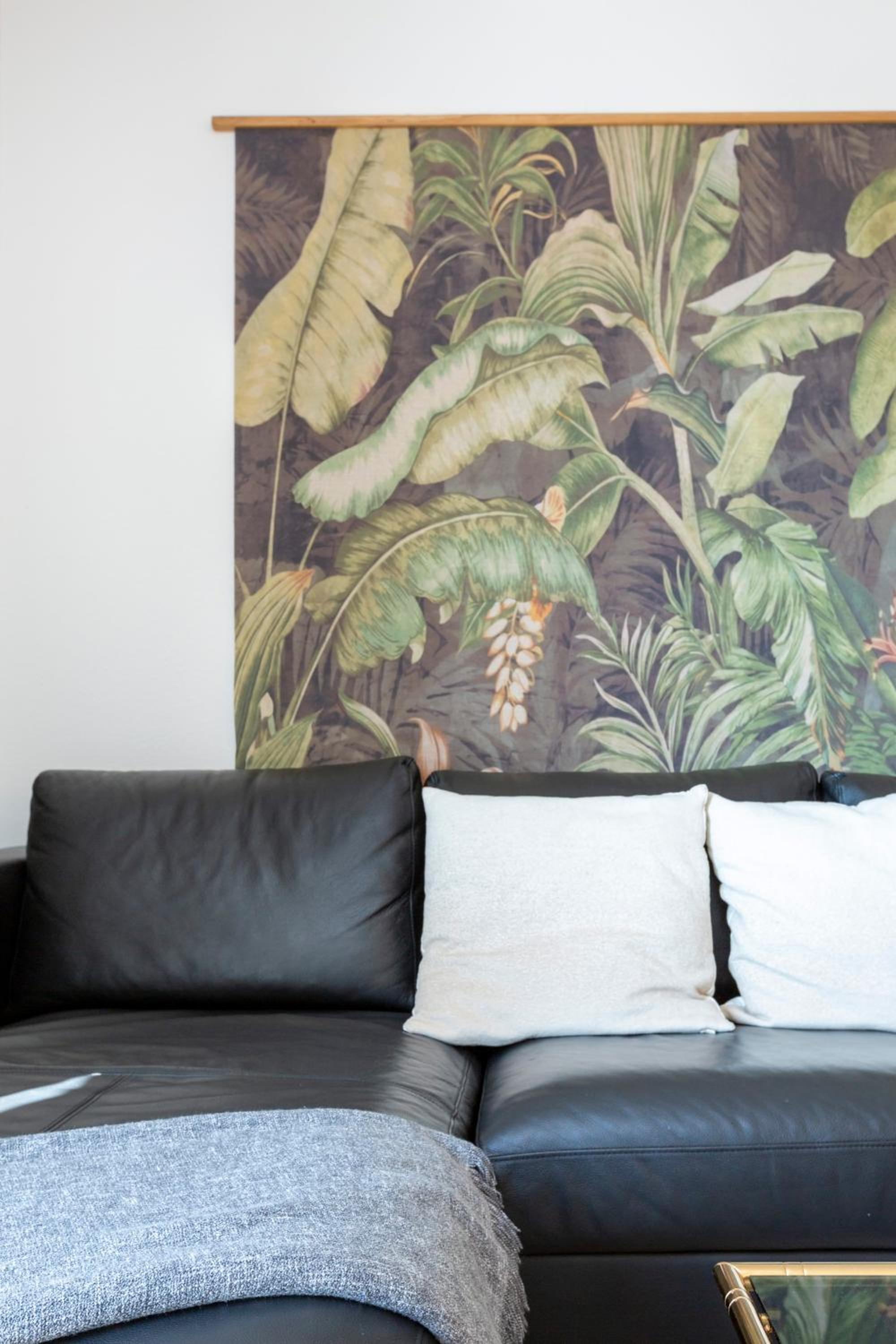 KAYA Zurich Apartment 4B - Downtown 2BR Deluxe Apt
