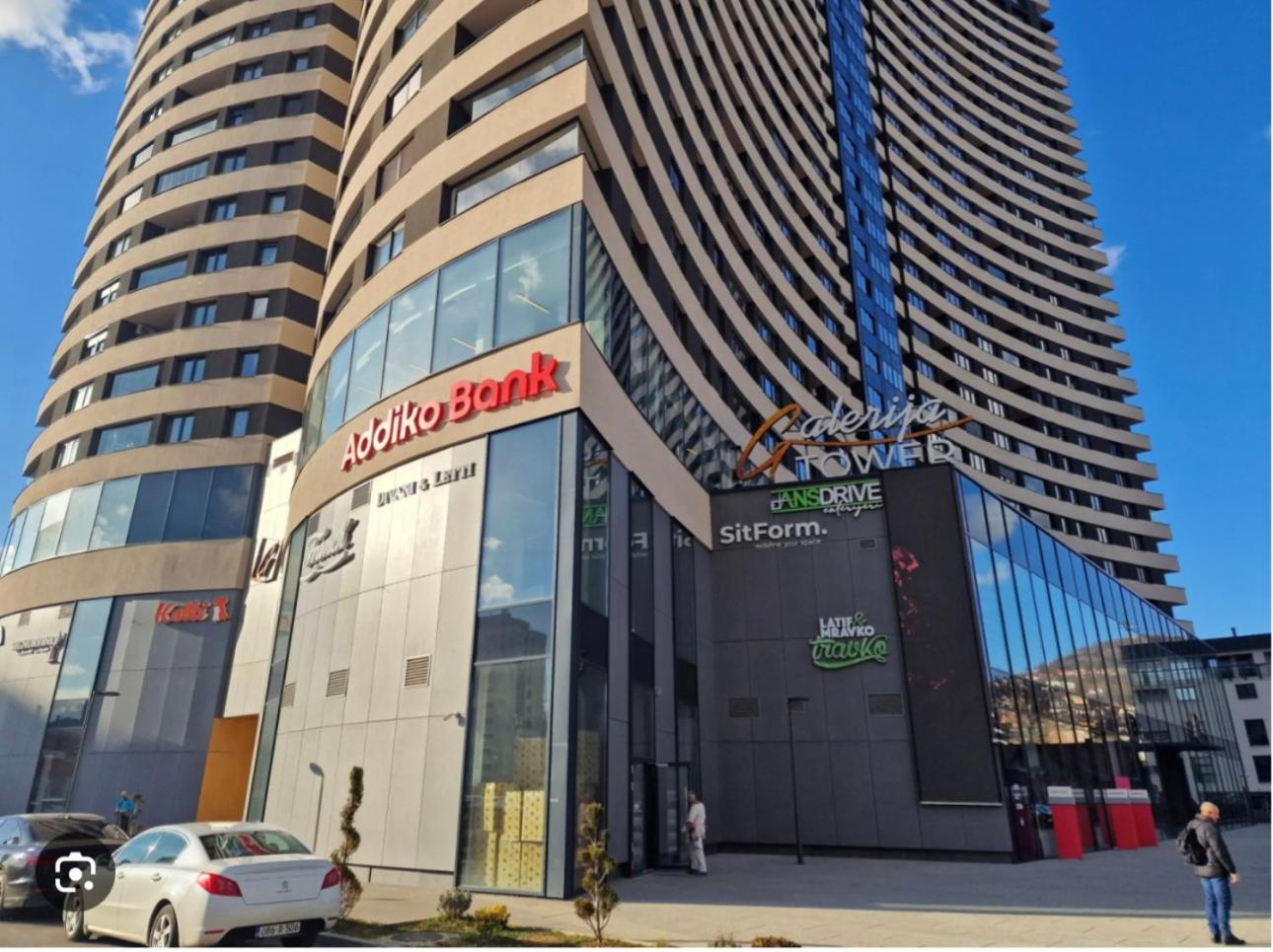 Apartman sa garažom Tower