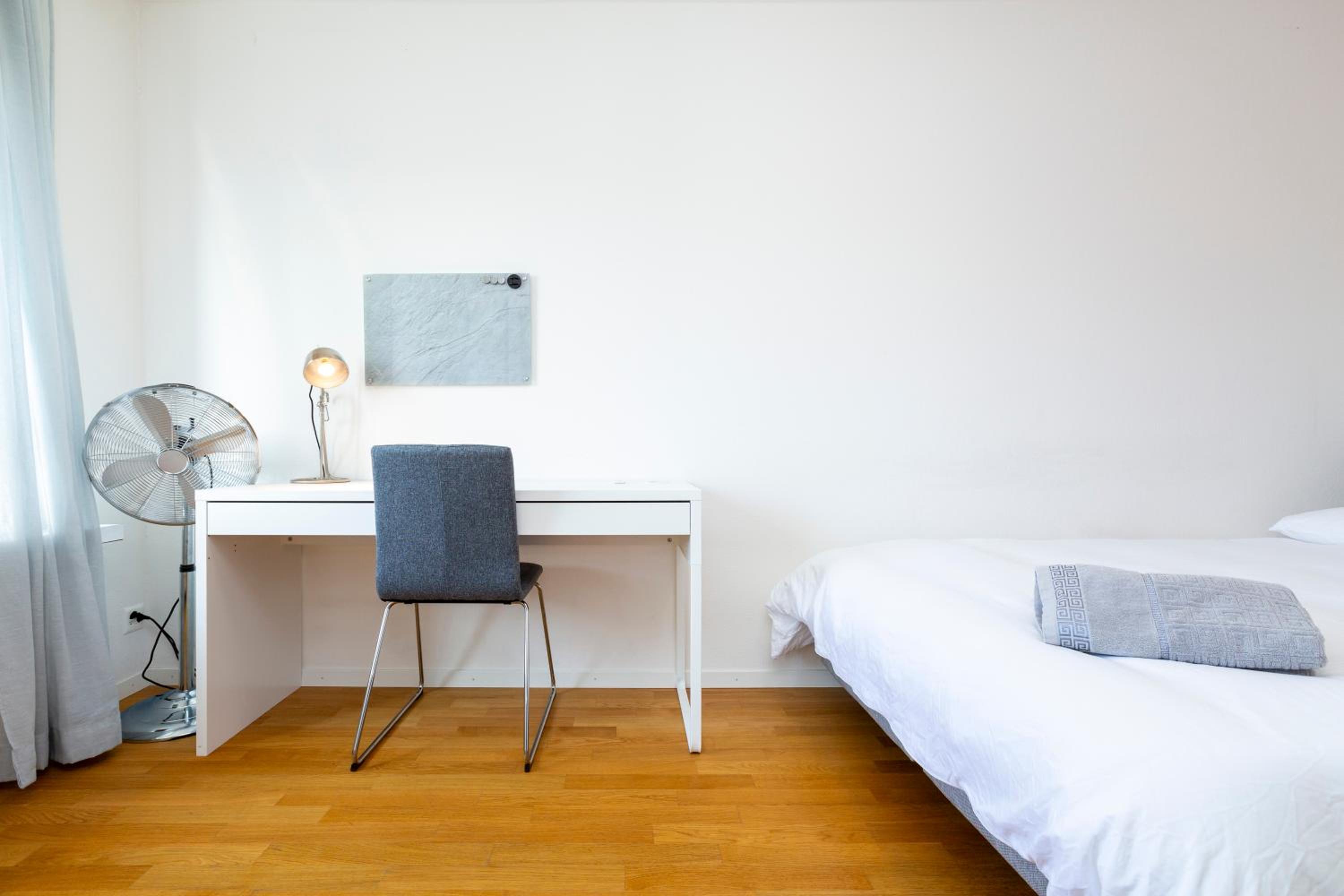 KAYA Zurich Apartment 5B - Downtown 2BR Deluxe Loft Apt