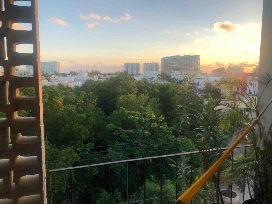 COOL LOFT Rooftop Pool, great views