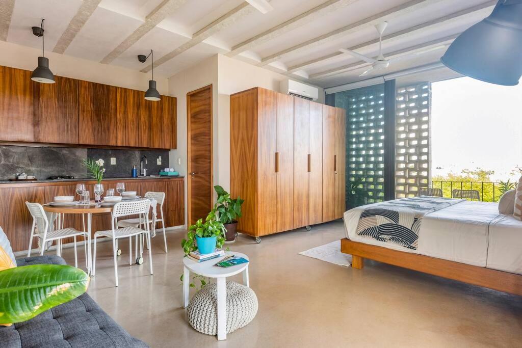 COOL LOFT Rooftop Pool, great views
