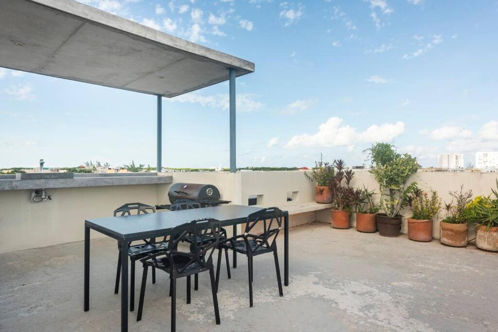 COOL LOFT Rooftop Pool, great views