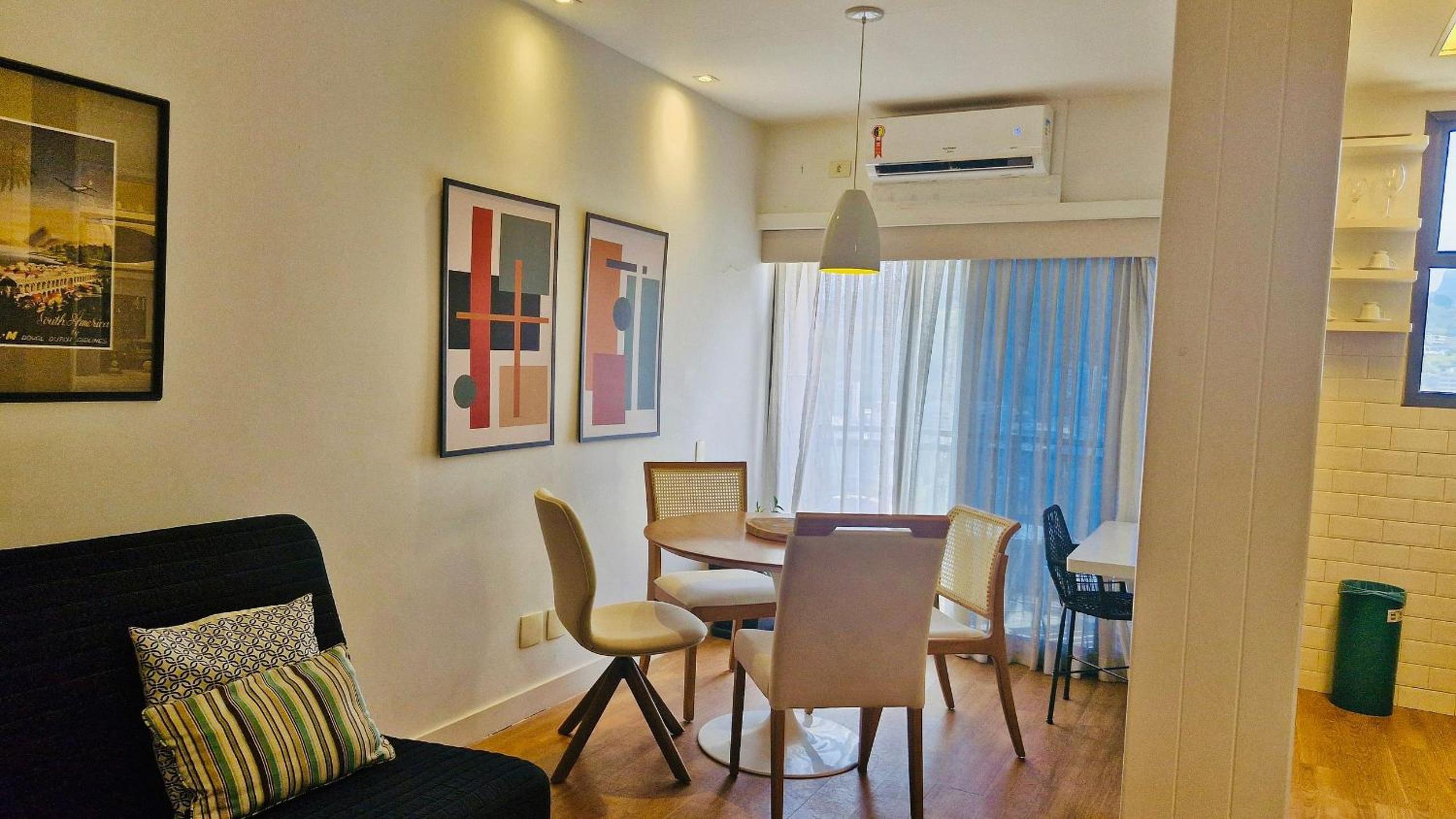 Top Apart Leblon - Flat com varanda, e terraço panorâmico