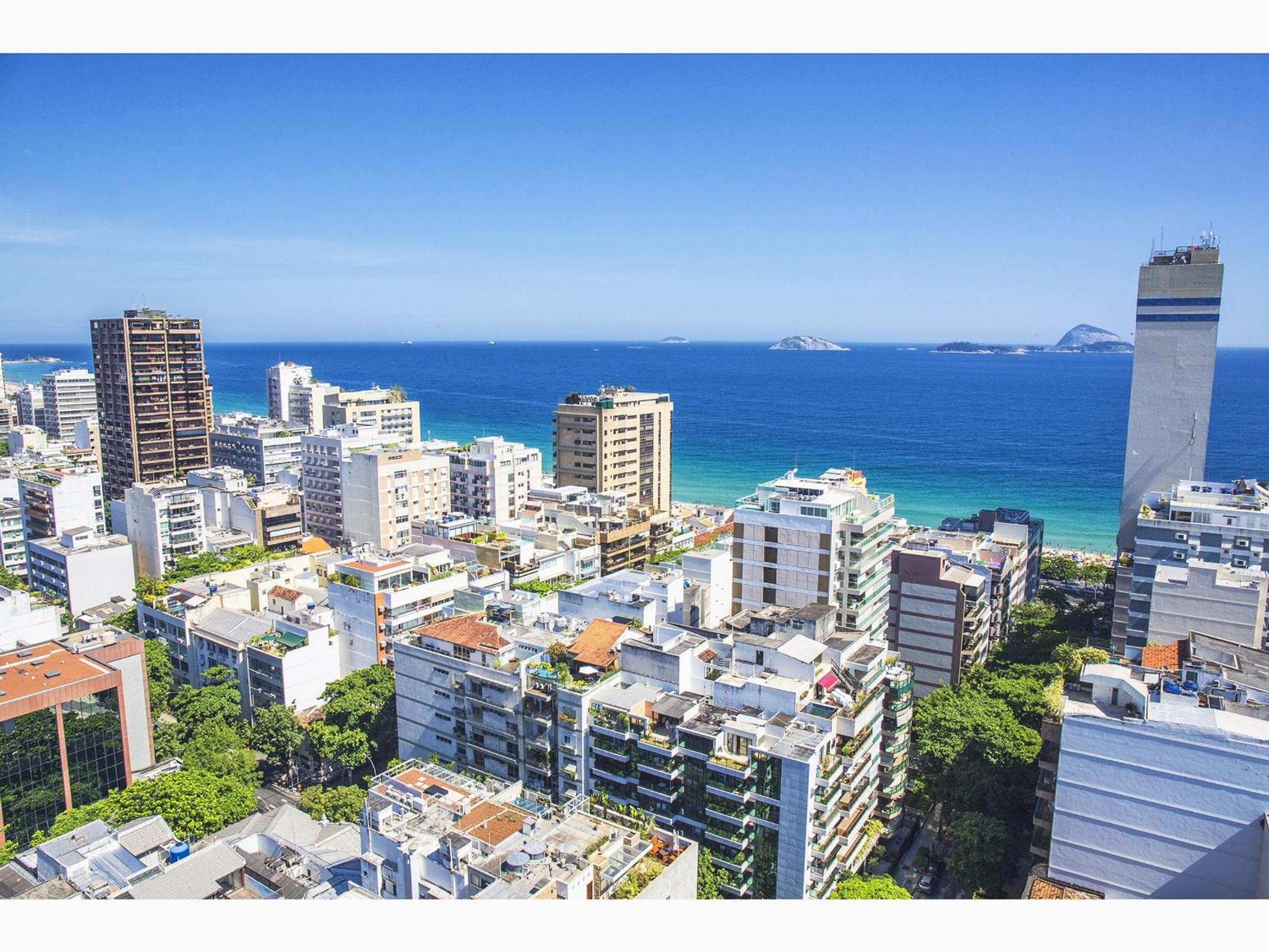 Top Apart Leblon - Flat com varanda, e terraço panorâmico