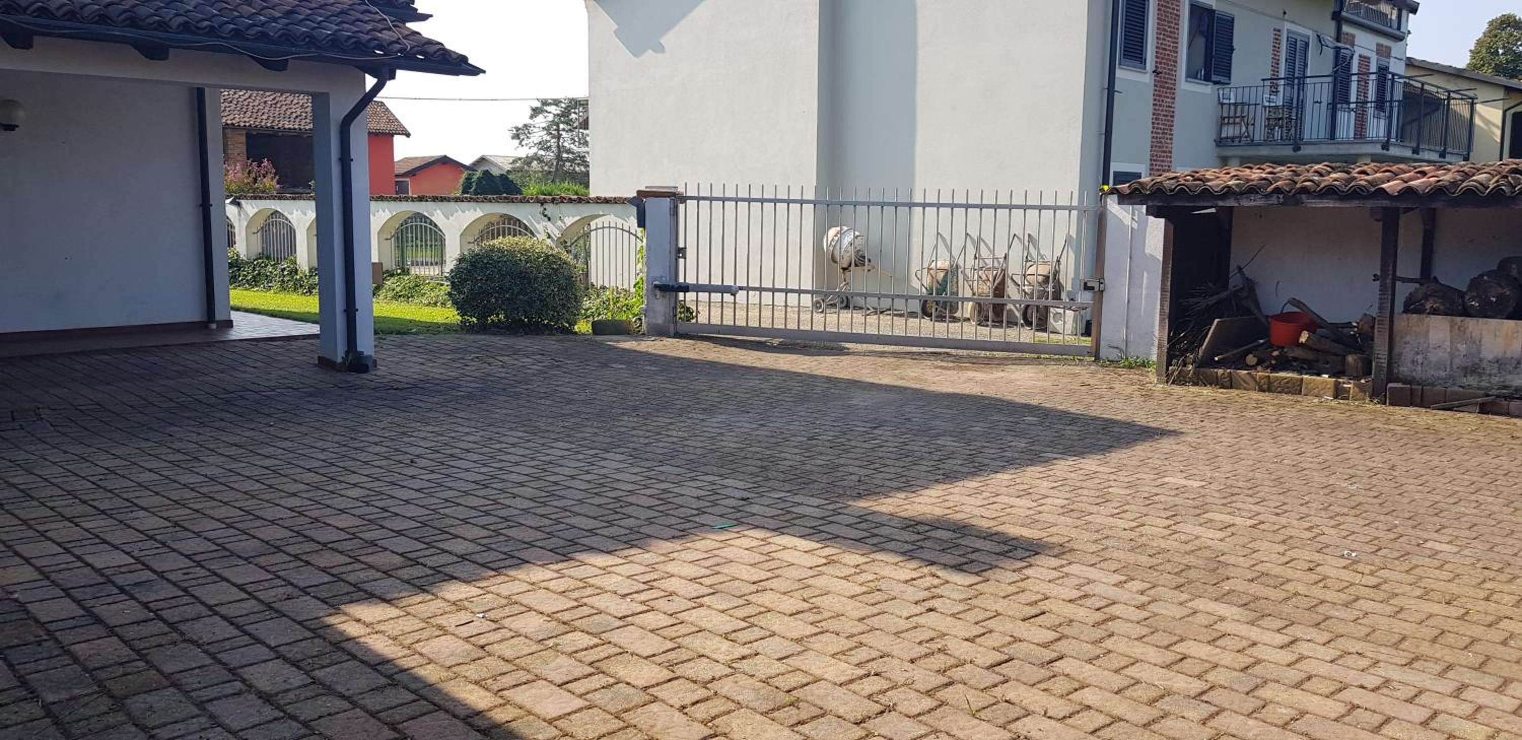 Casa Caginia 300mqgiardinopalestra e biliardo