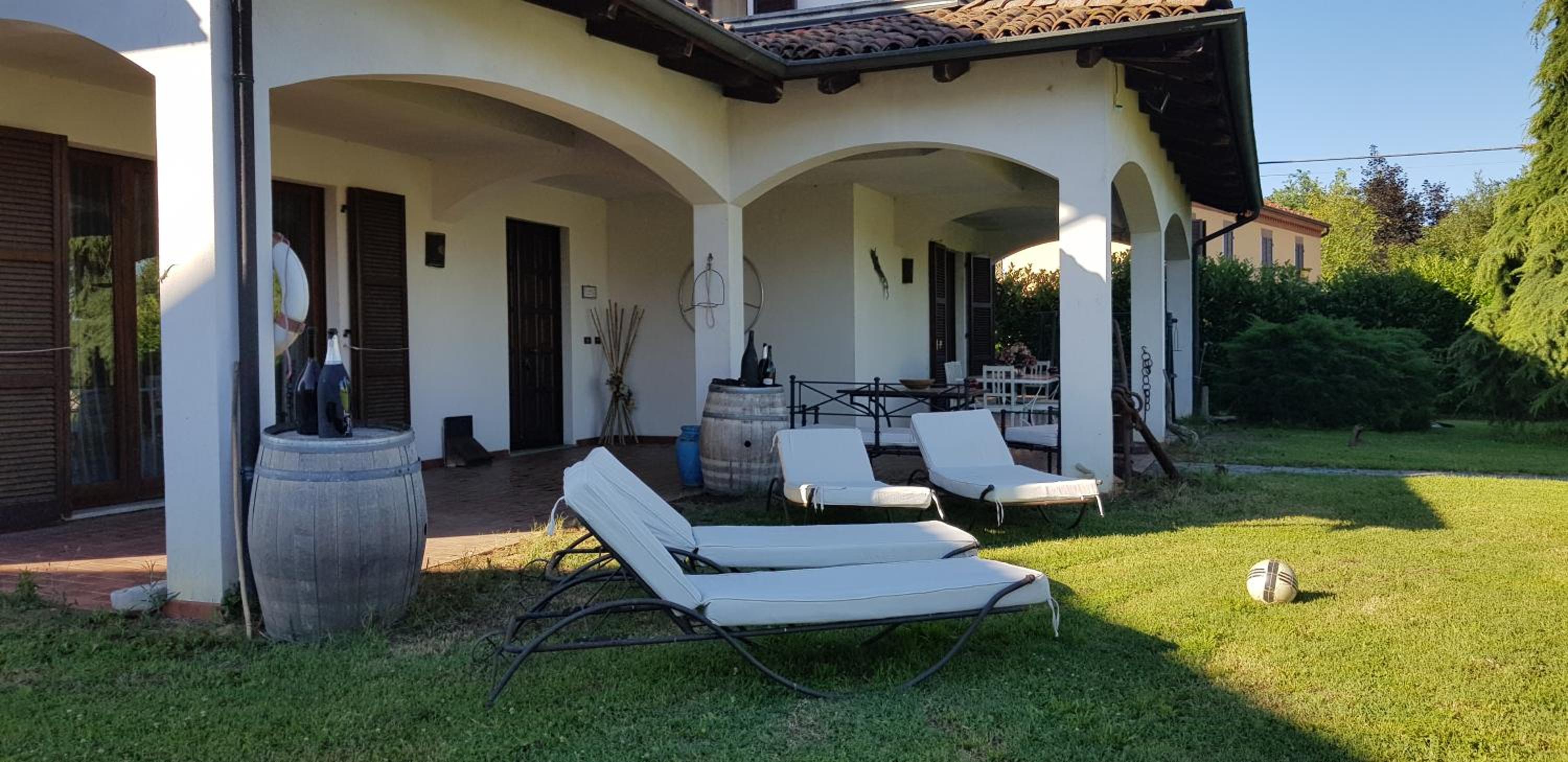 Casa Caginia 300mqgiardinopalestra e biliardo