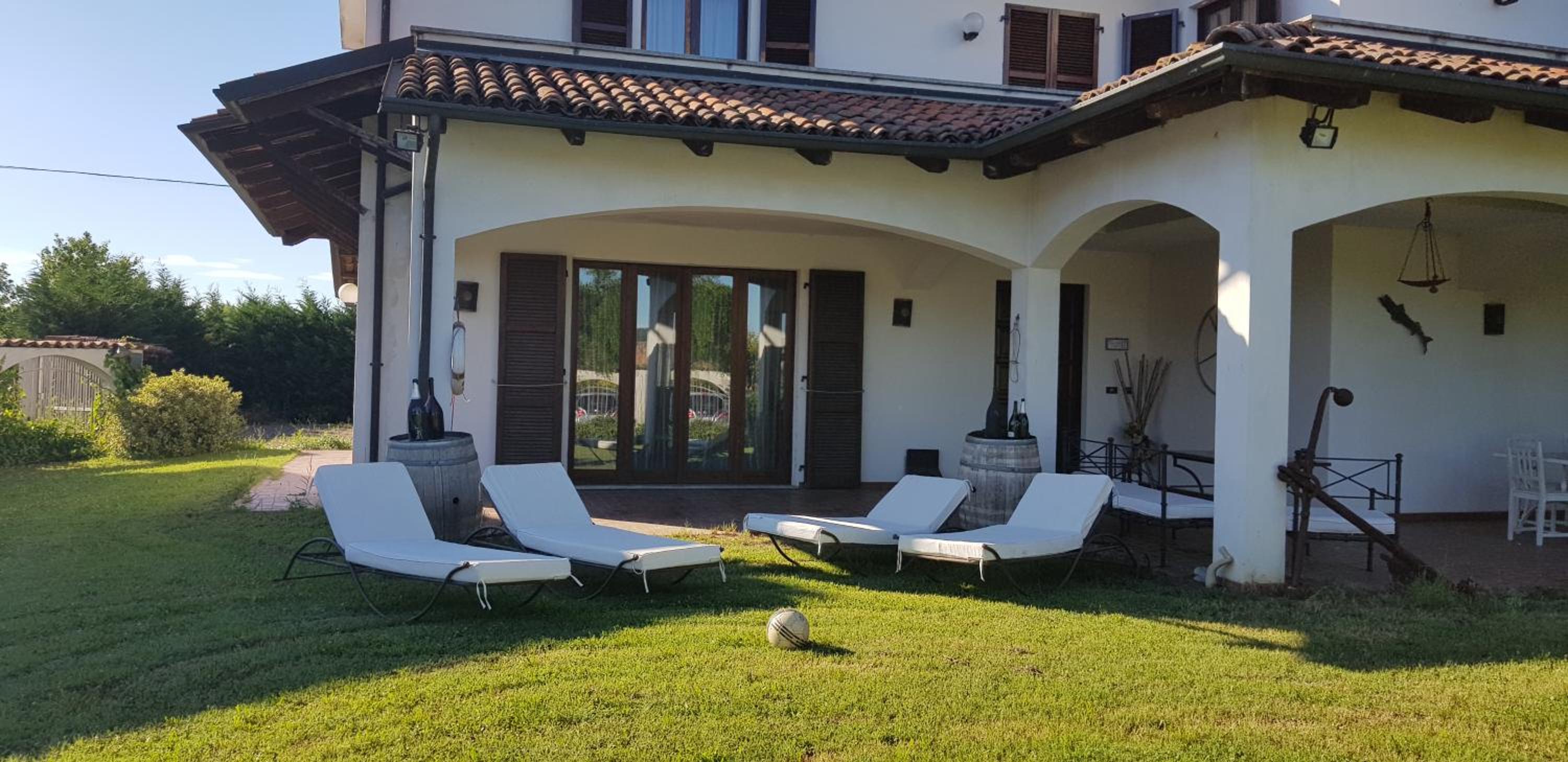 Casa Caginia 300mqgiardinopalestra e biliardo