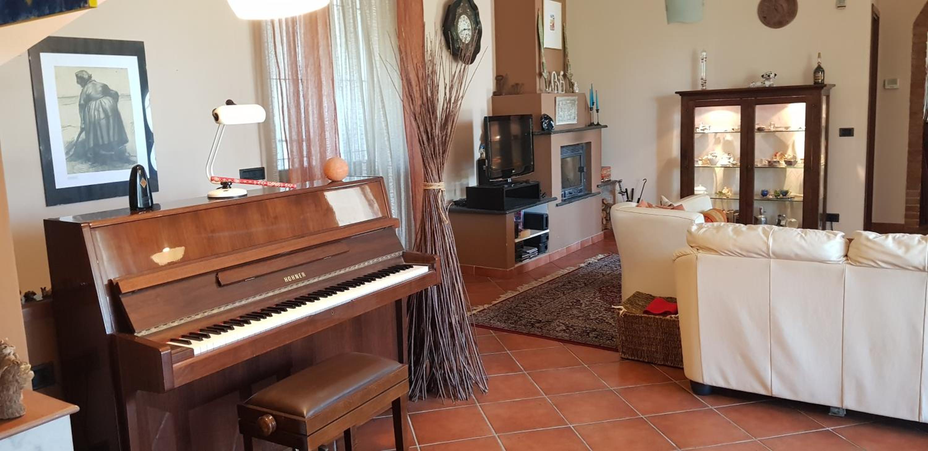 Casa Caginia 300mqgiardinopalestra e biliardo