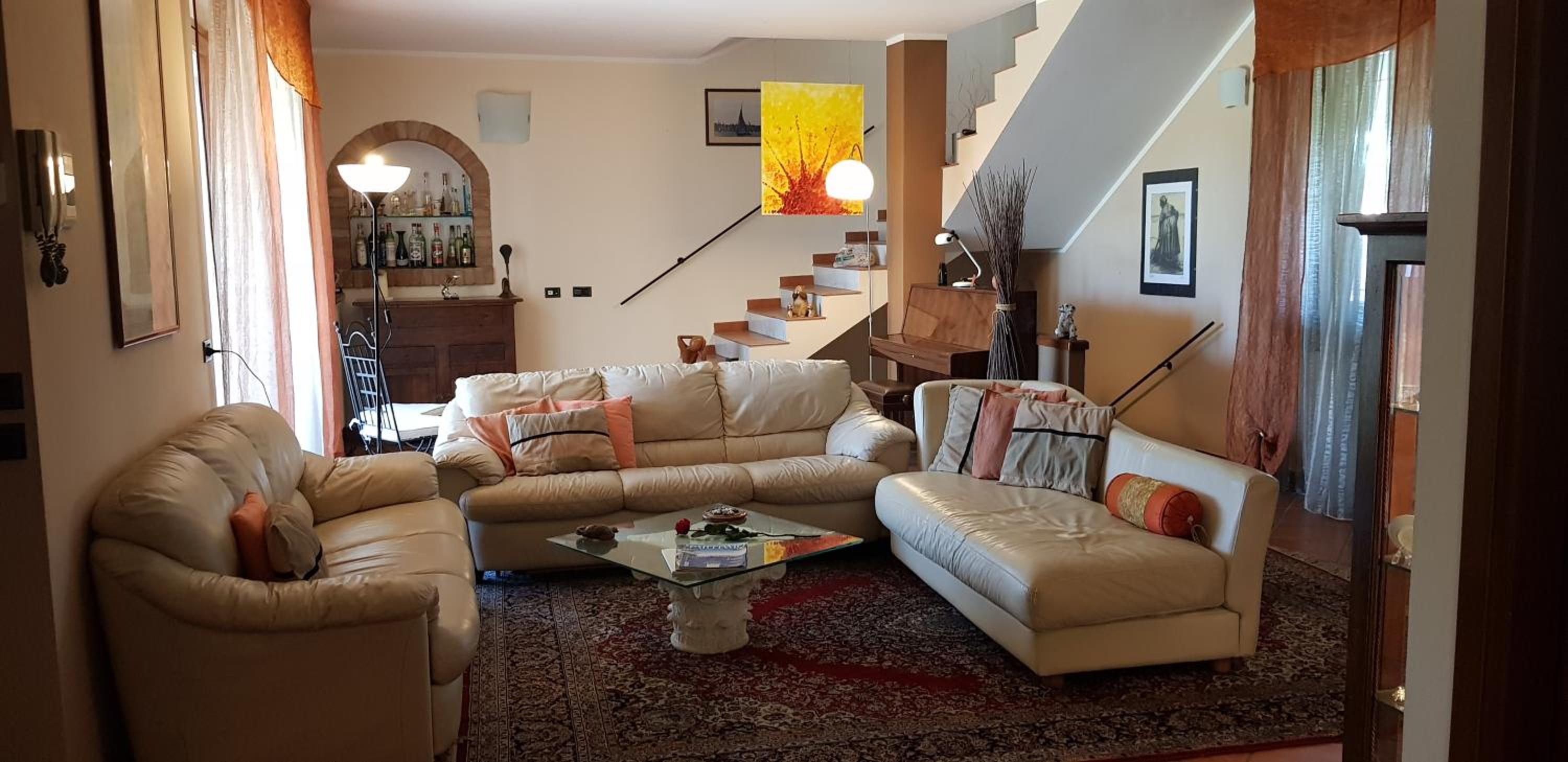 Casa Caginia 300mqgiardinopalestra e biliardo