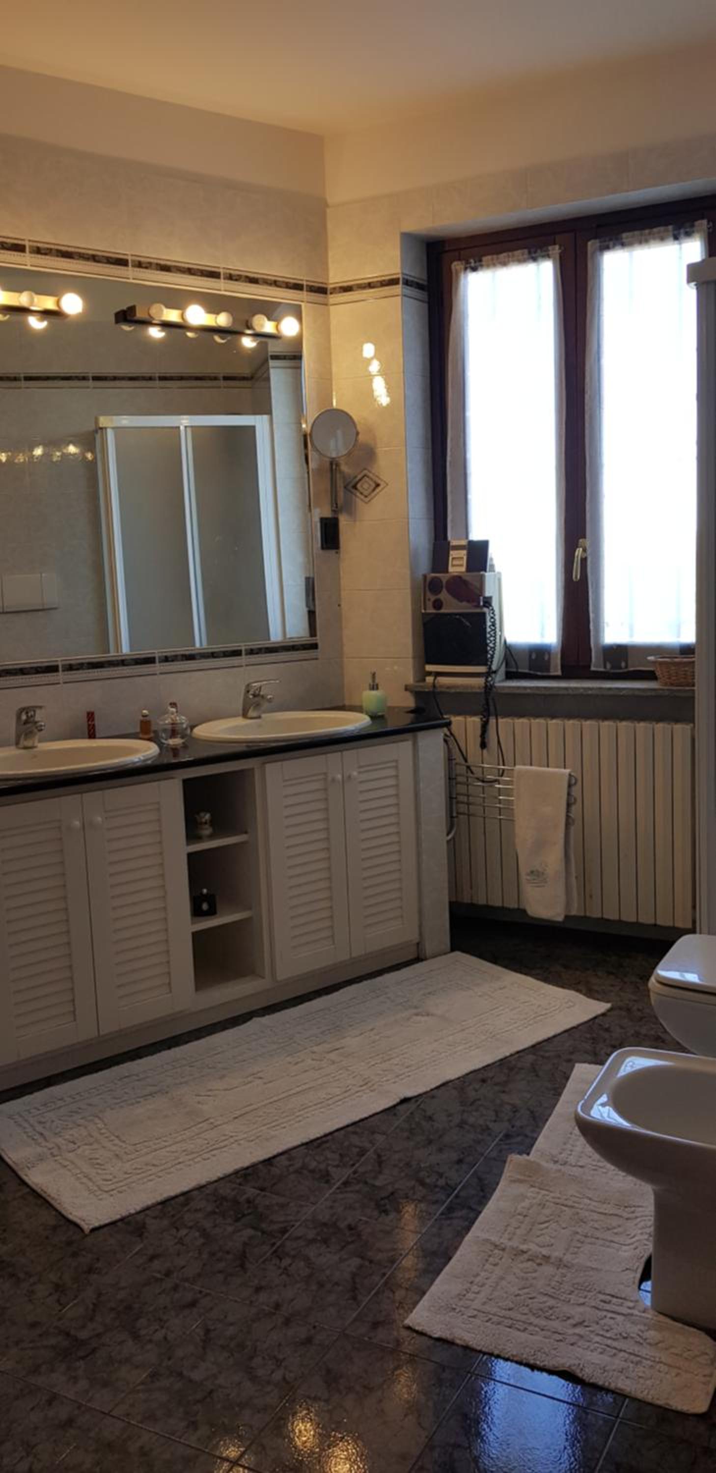 Casa Caginia 300mqgiardinopalestra e biliardo