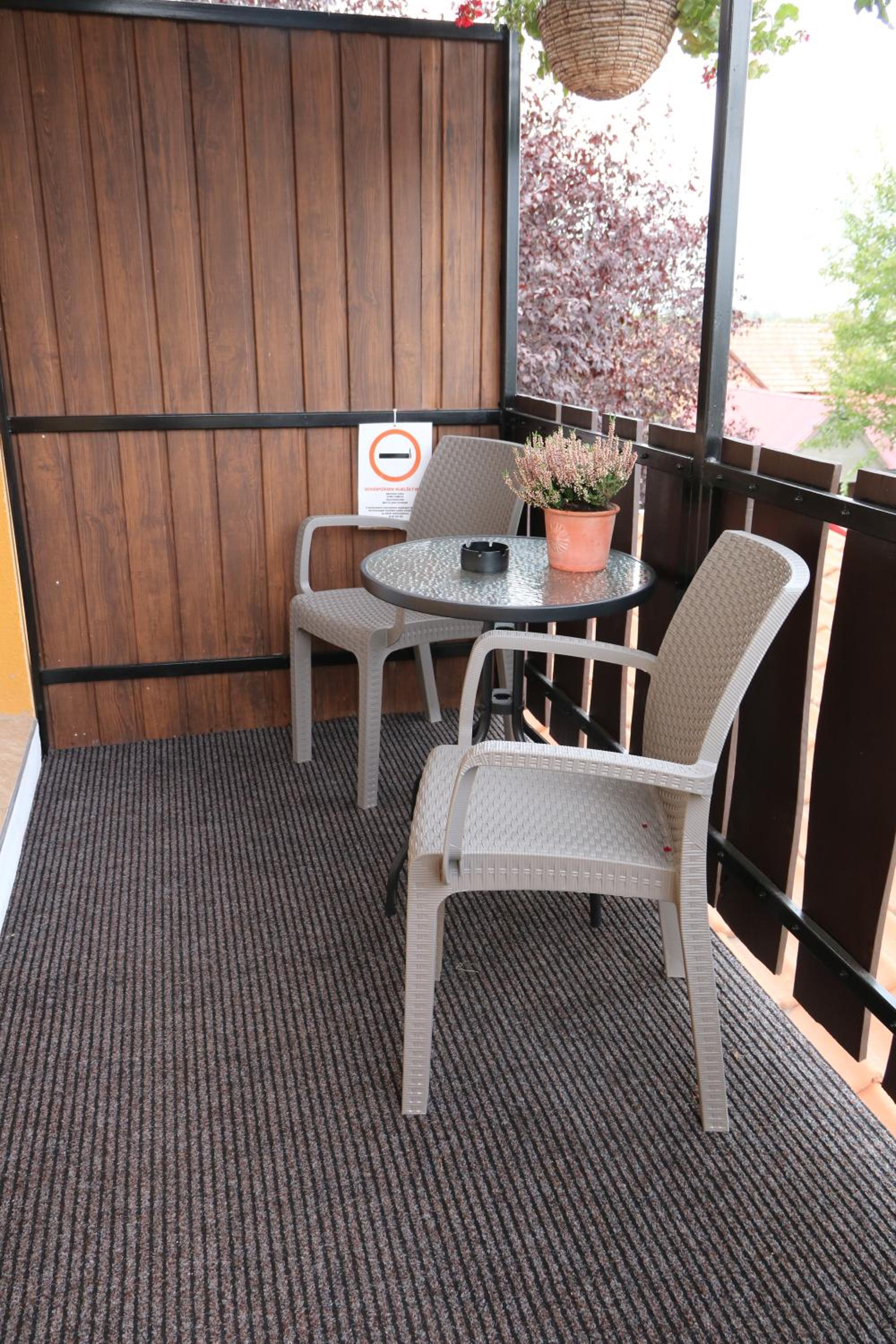 Szalakóta Apartman