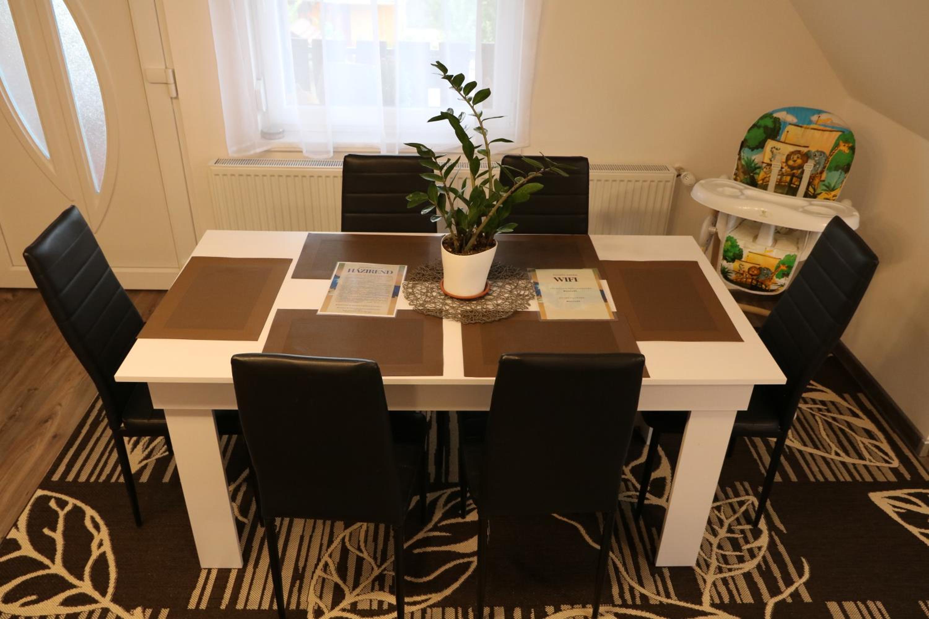 Szalakóta Apartman