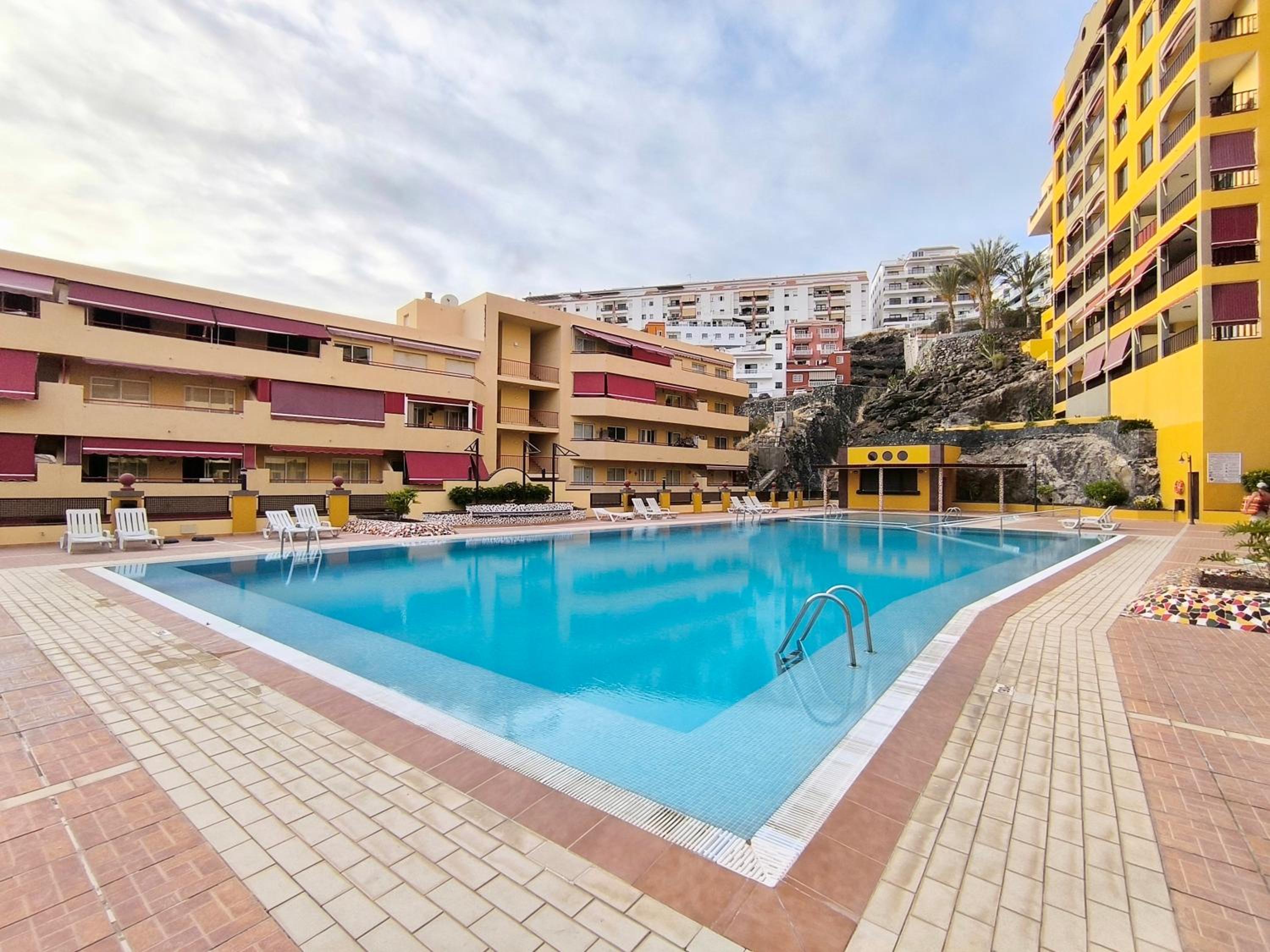 OLIVIA SUNSET BLISS - AC, fibre net, large pool, La Gomera and ocean view view 3
