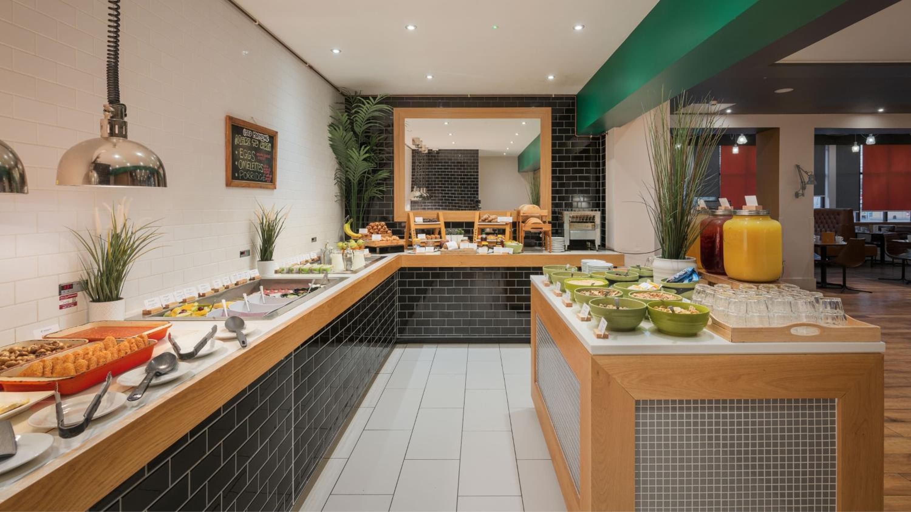 Rotherham Vacations - Holiday Inn Rotherham-Sheffield M1,Jct.33, an IHG Hotel - Property Image 94
