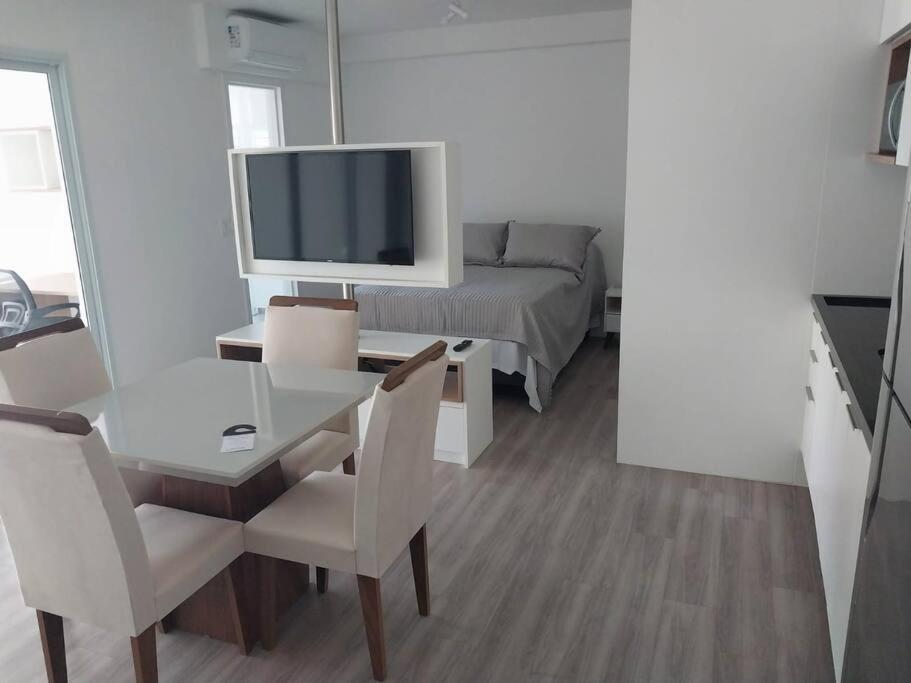 Excelente Apartamento Studio Mobiliado no Bosque em Campinas