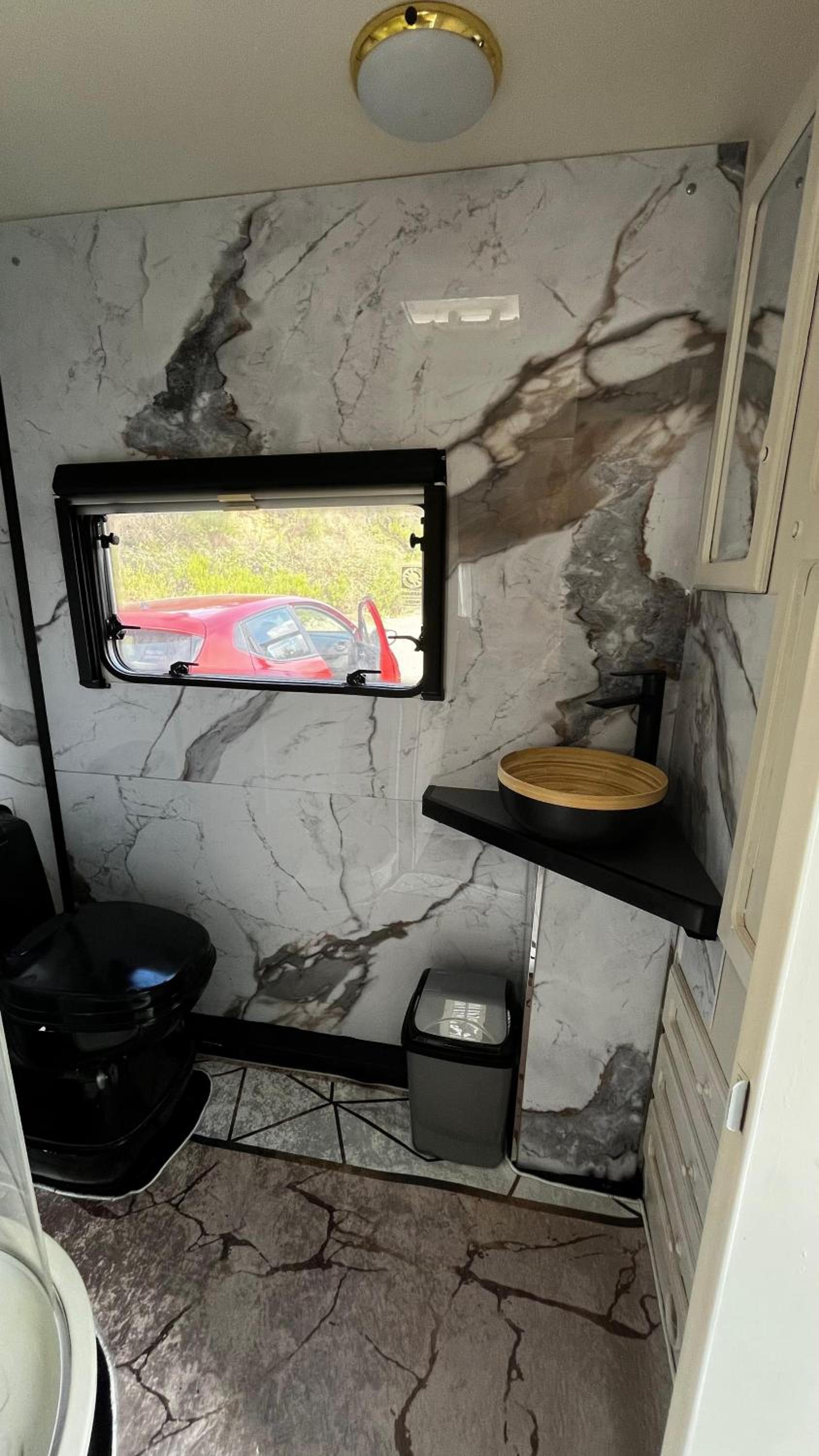 Caravan Albania photo 5