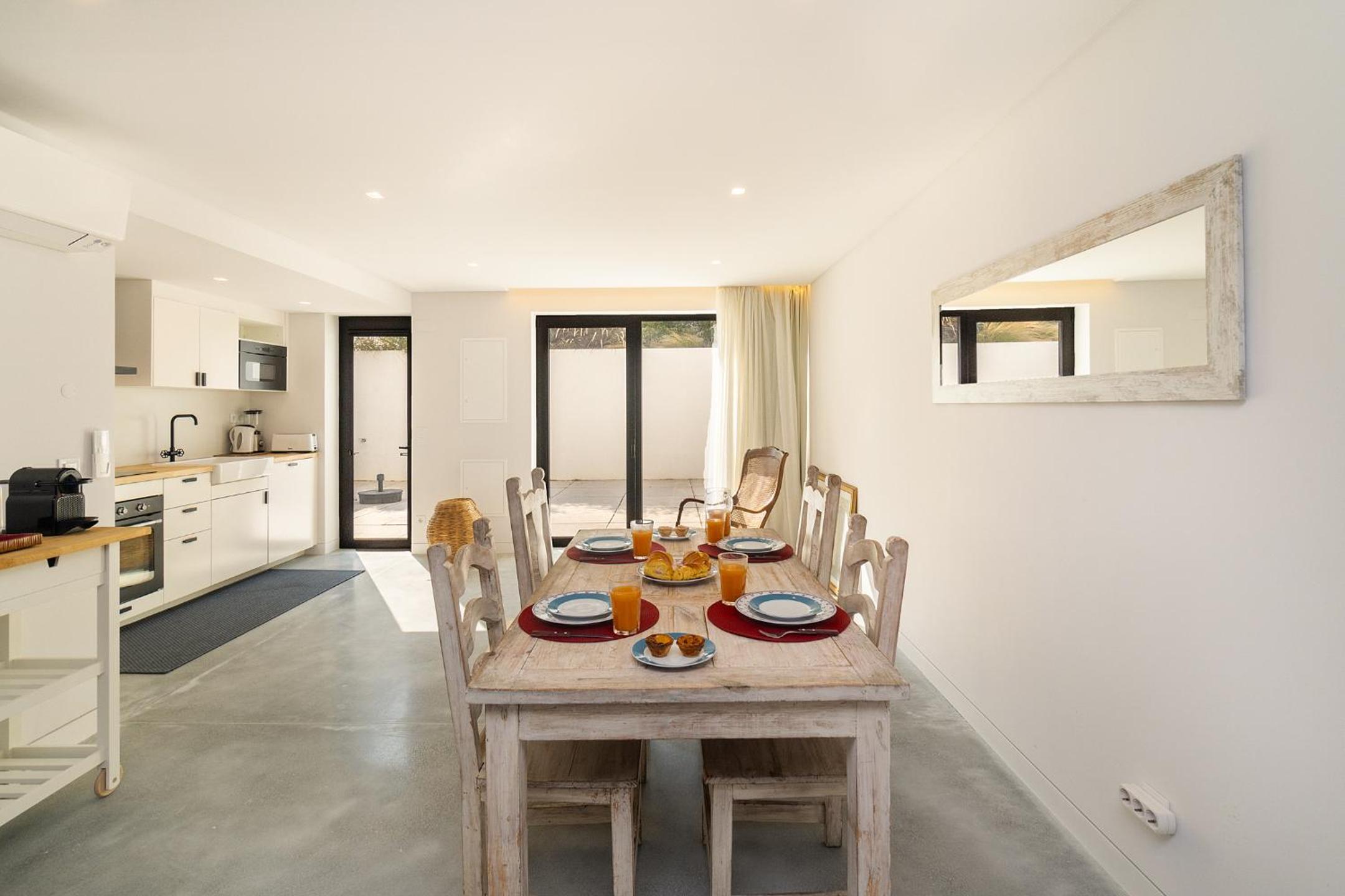WHome Beachside Bliss In Carcavelos, 1BR With Patio & Parking view 5